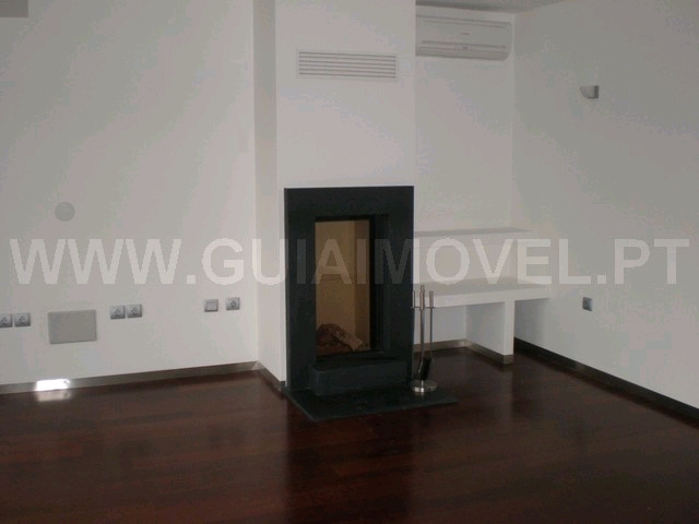 Moradia em Banda T3+1