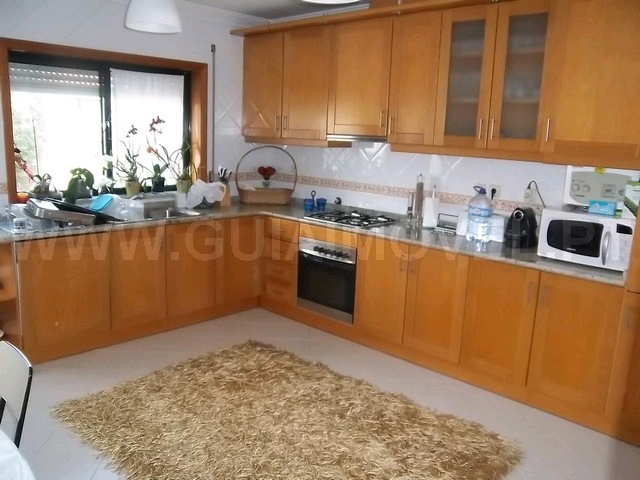 Moradia Geminada T4+1