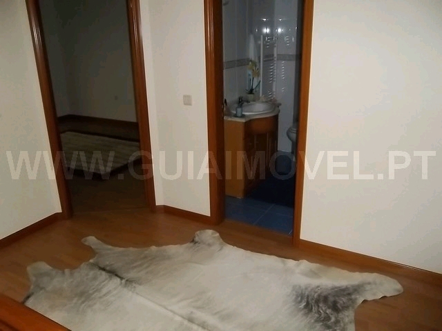 Moradia Geminada T4+1