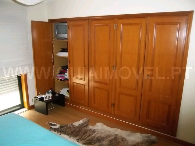 Moradia Geminada T4+1