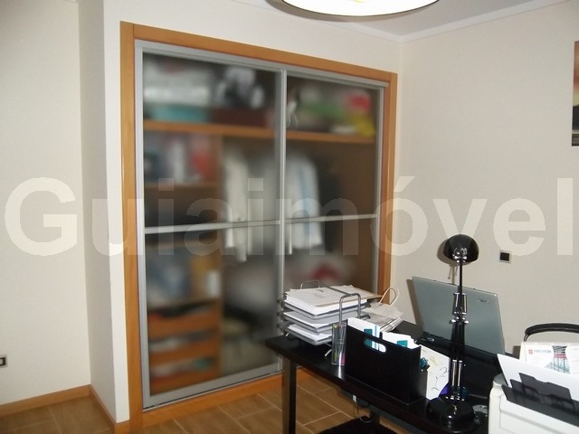 Moradia Geminada T4