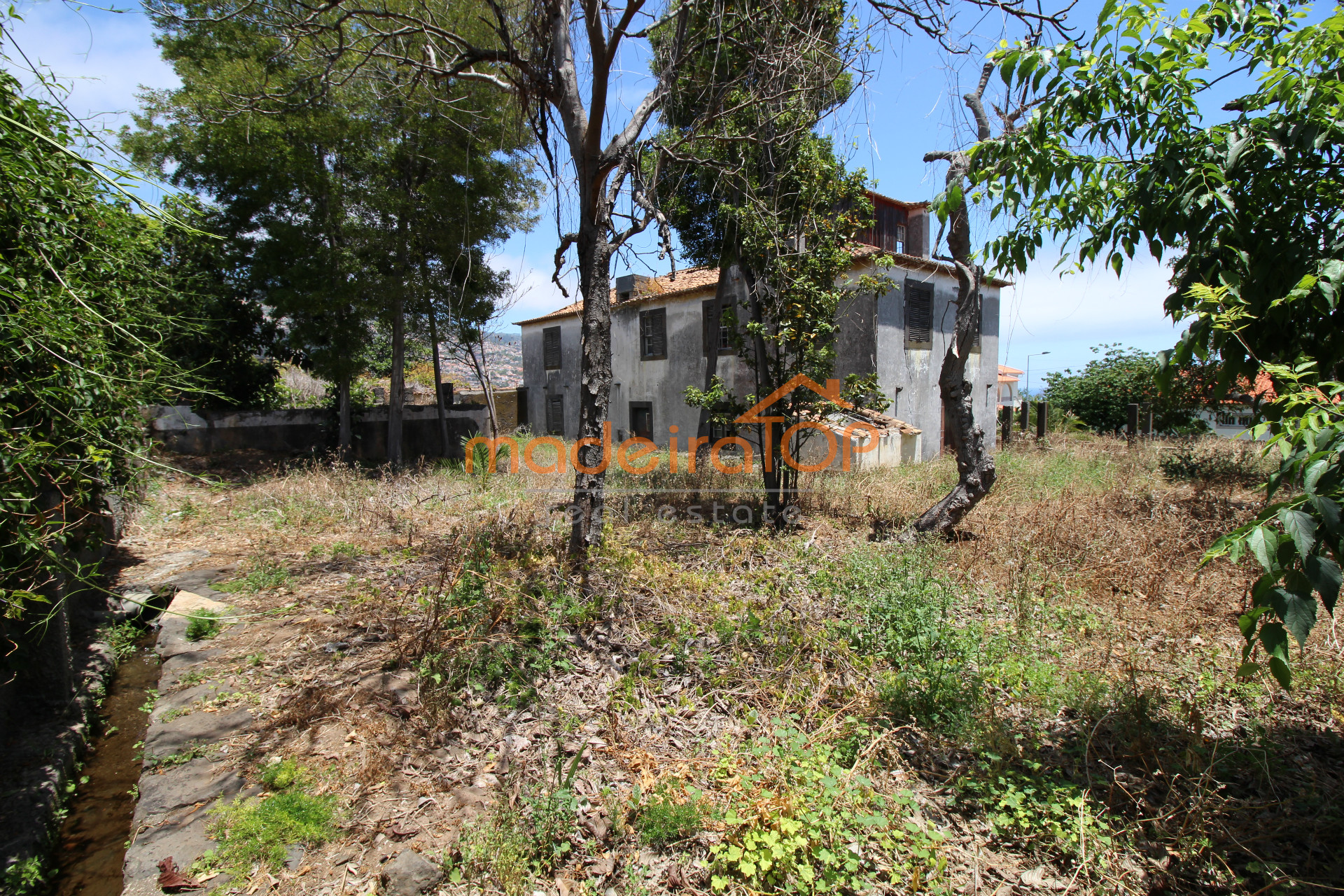 kleiner Landbesitz 8 Schlafzimmer