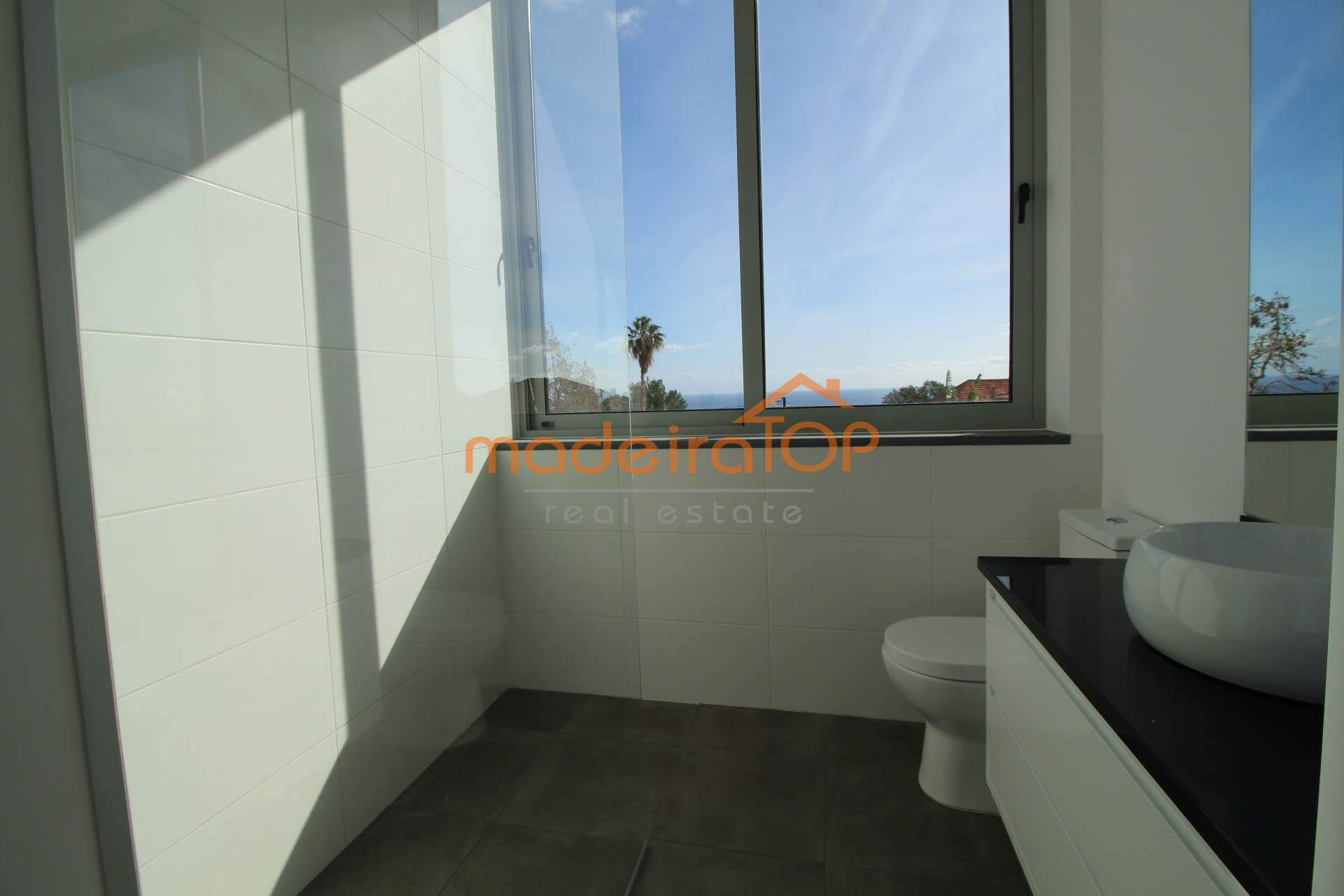 Fantastischer Haus moderner Stil V3 in Funchal.