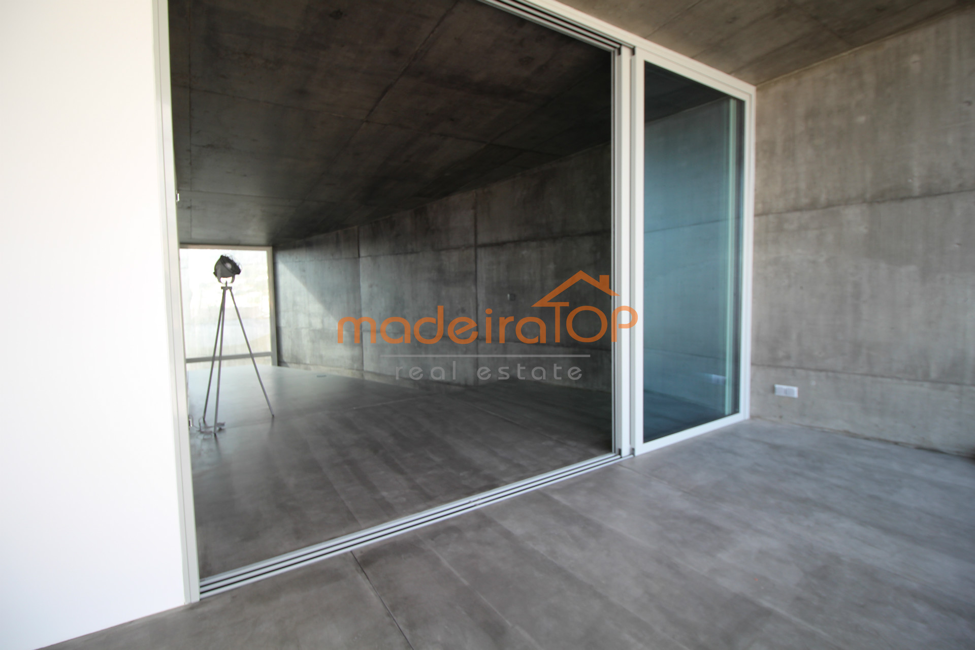 Fantastischer Haus moderner Stil V3 in Funchal.