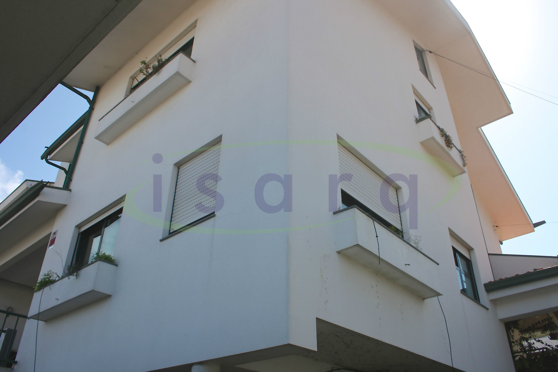 Maison jumelée 6 Chambre(s)