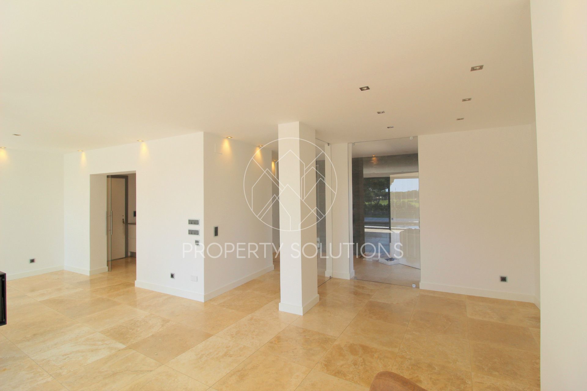 独立式的房子 4个房间