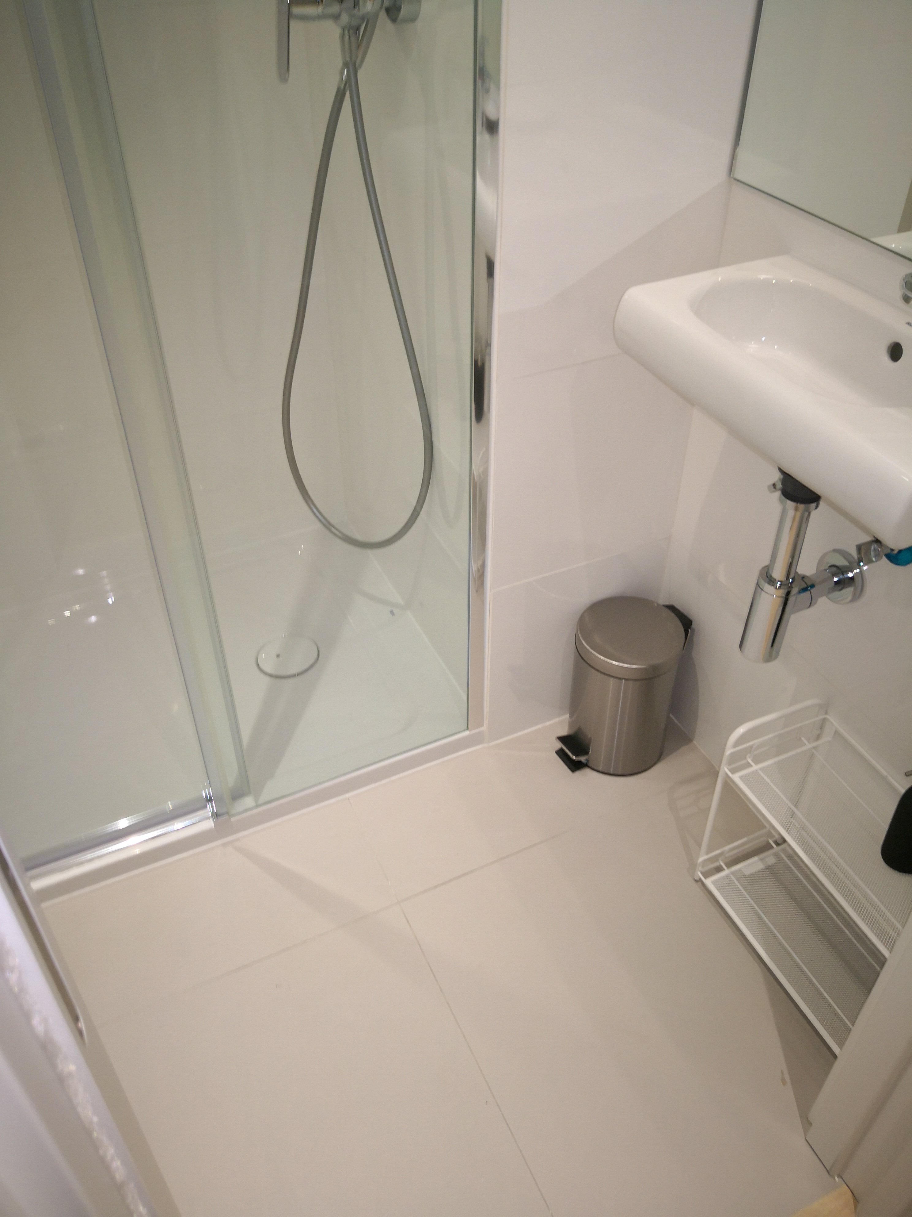 T2- ARRENDAMENTO - NOVO - TOTALMENTE EQUIPADO E MOBILADO