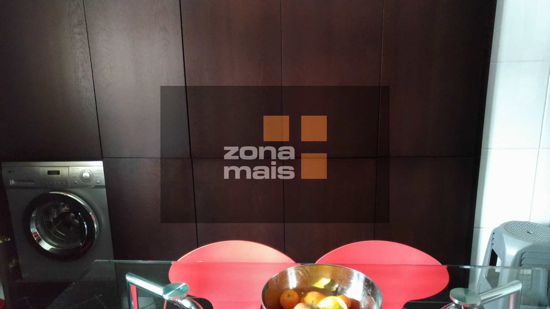 Apartement 3 kamerwoning + 1