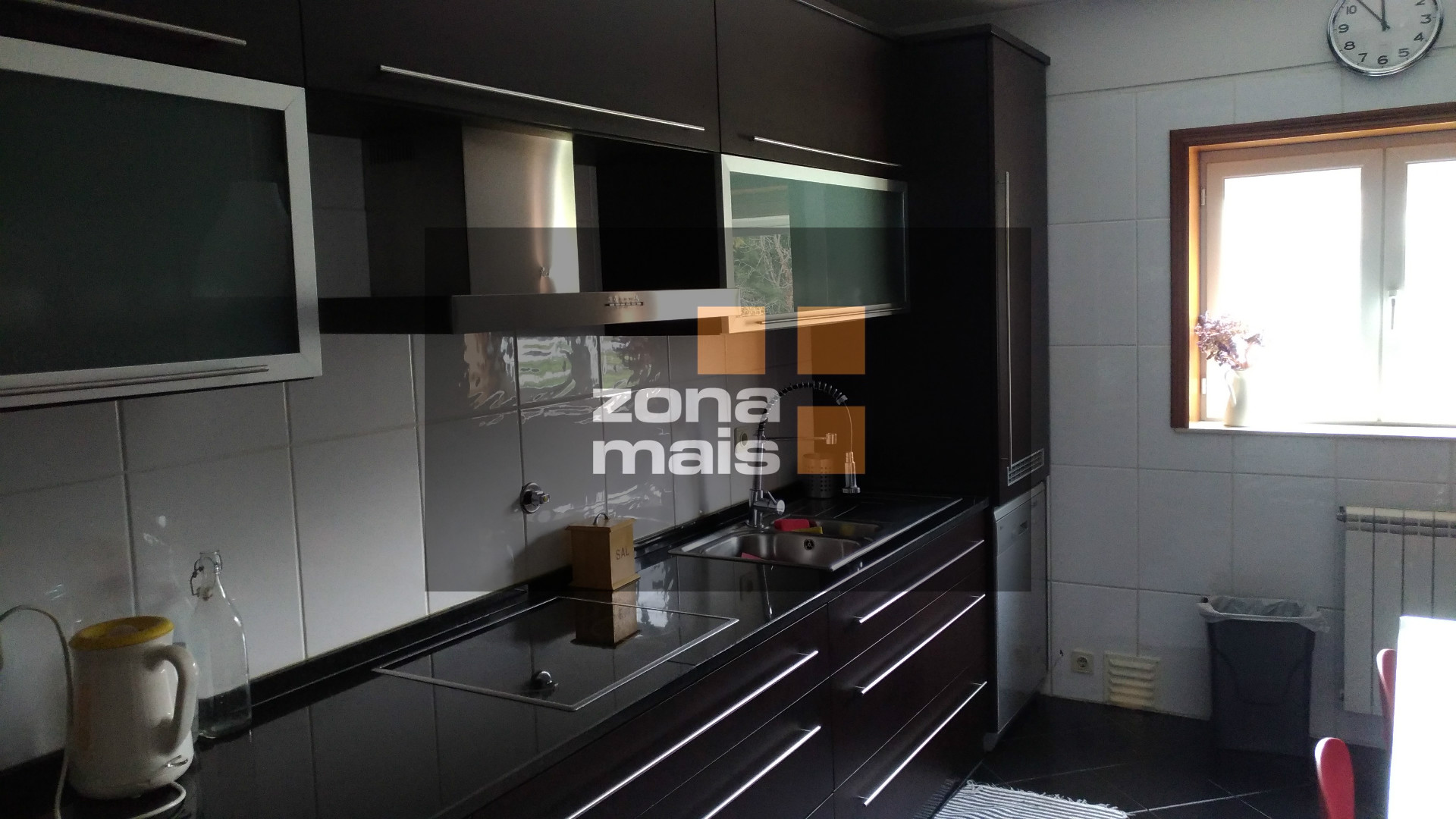 Apartement 3 kamerwoning + 1