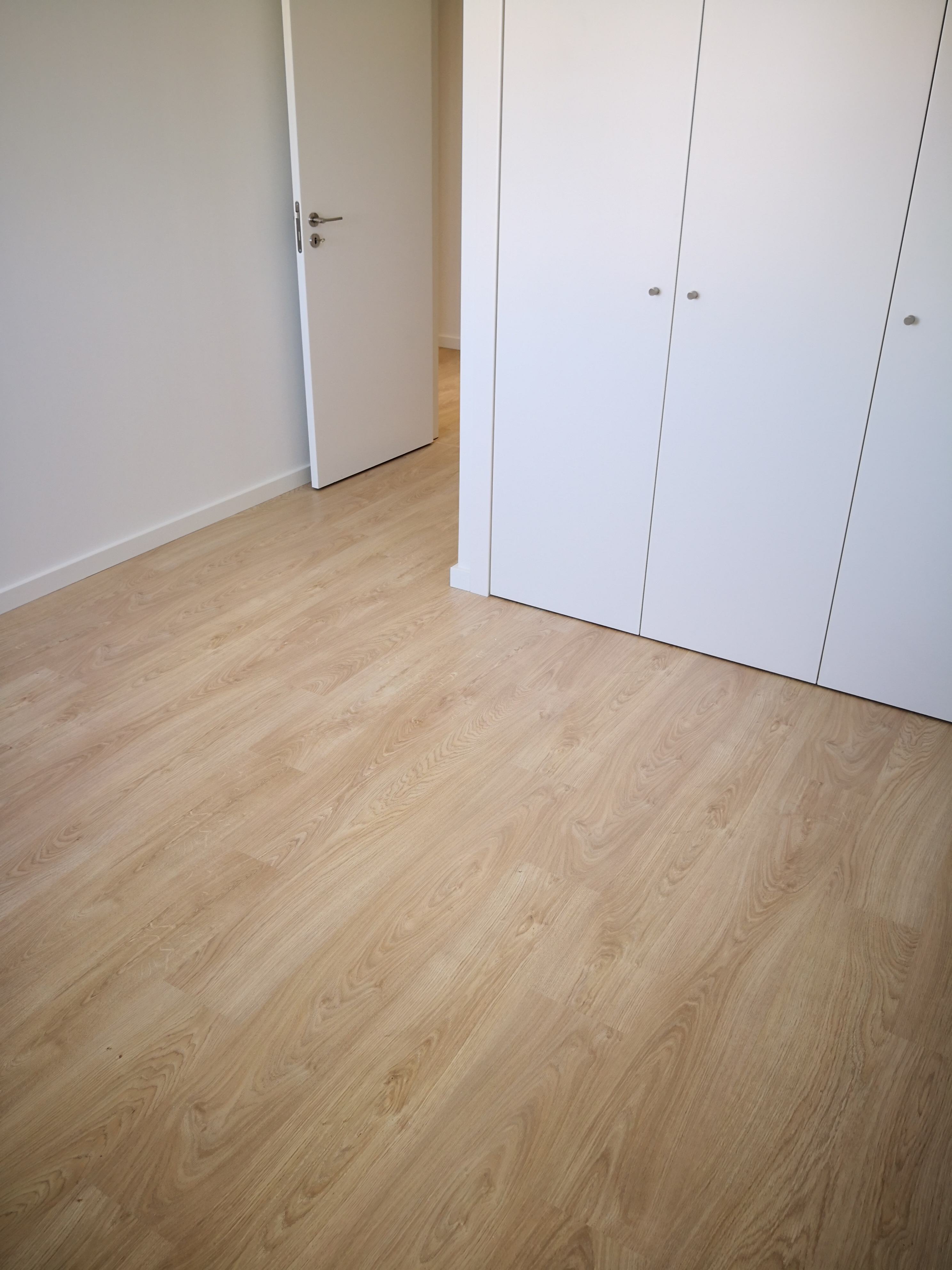 T2- VENDA - NOVO - 96,60 M2 - ESPAÇO DUPLO DE ESTACIONAMENTO E ARRECADAÇÃO