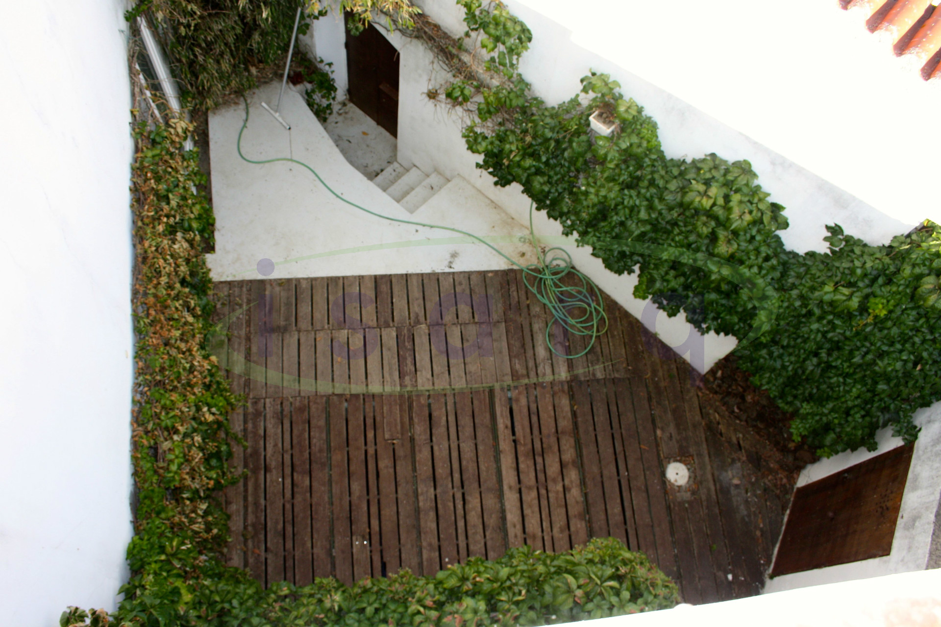 Moradia T4 com piscina no centro histórico de Arronches