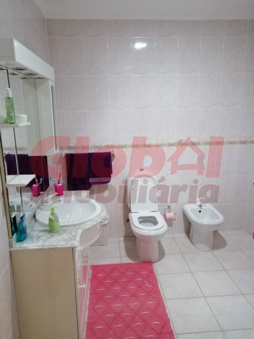 Moradia Geminada T4