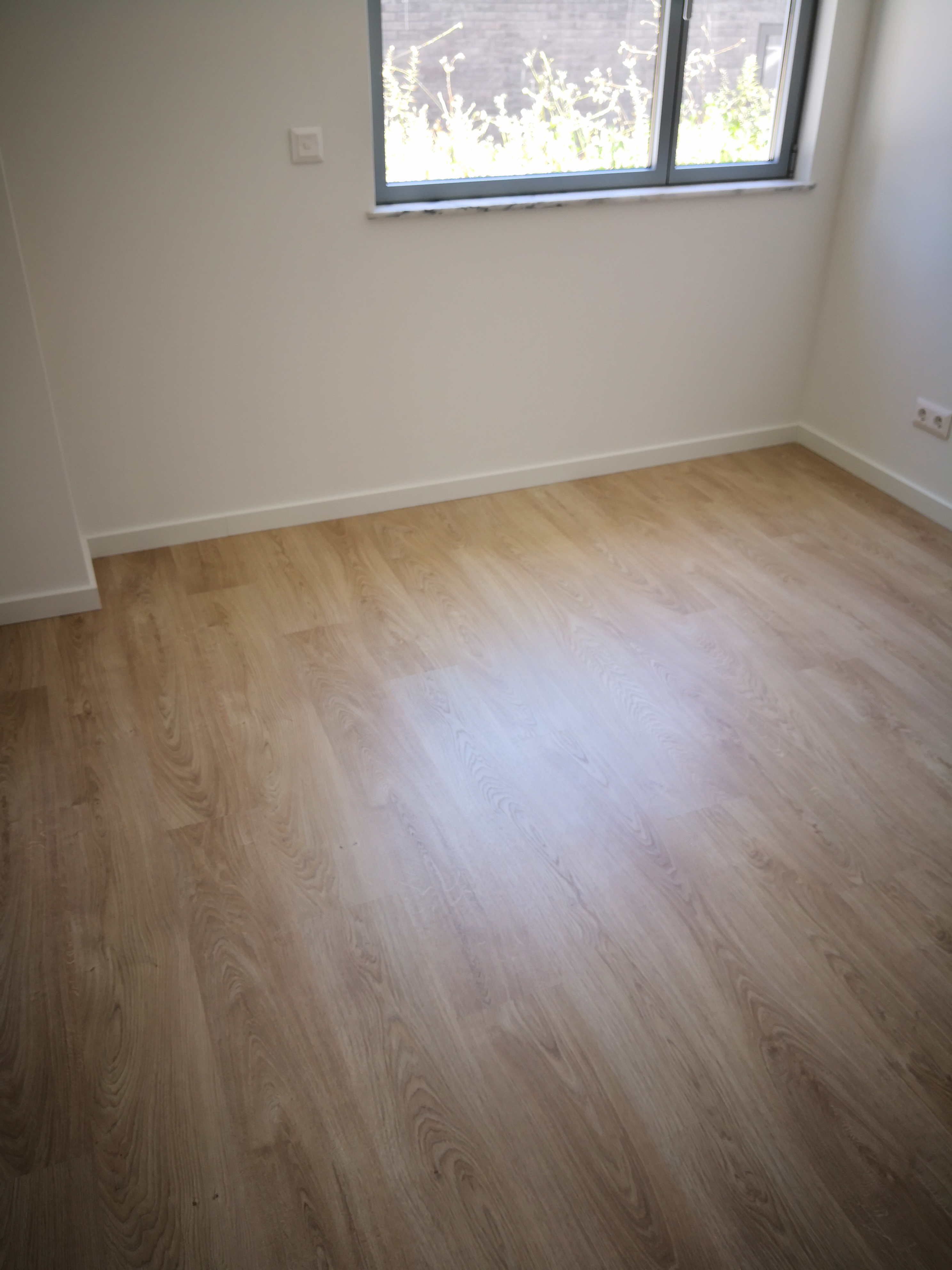 T2- ARRENDAMENTO - NOVO - 94,20 M2 - LUGAR DE ESTACIONAMENTO E ARRECADAÇÃO