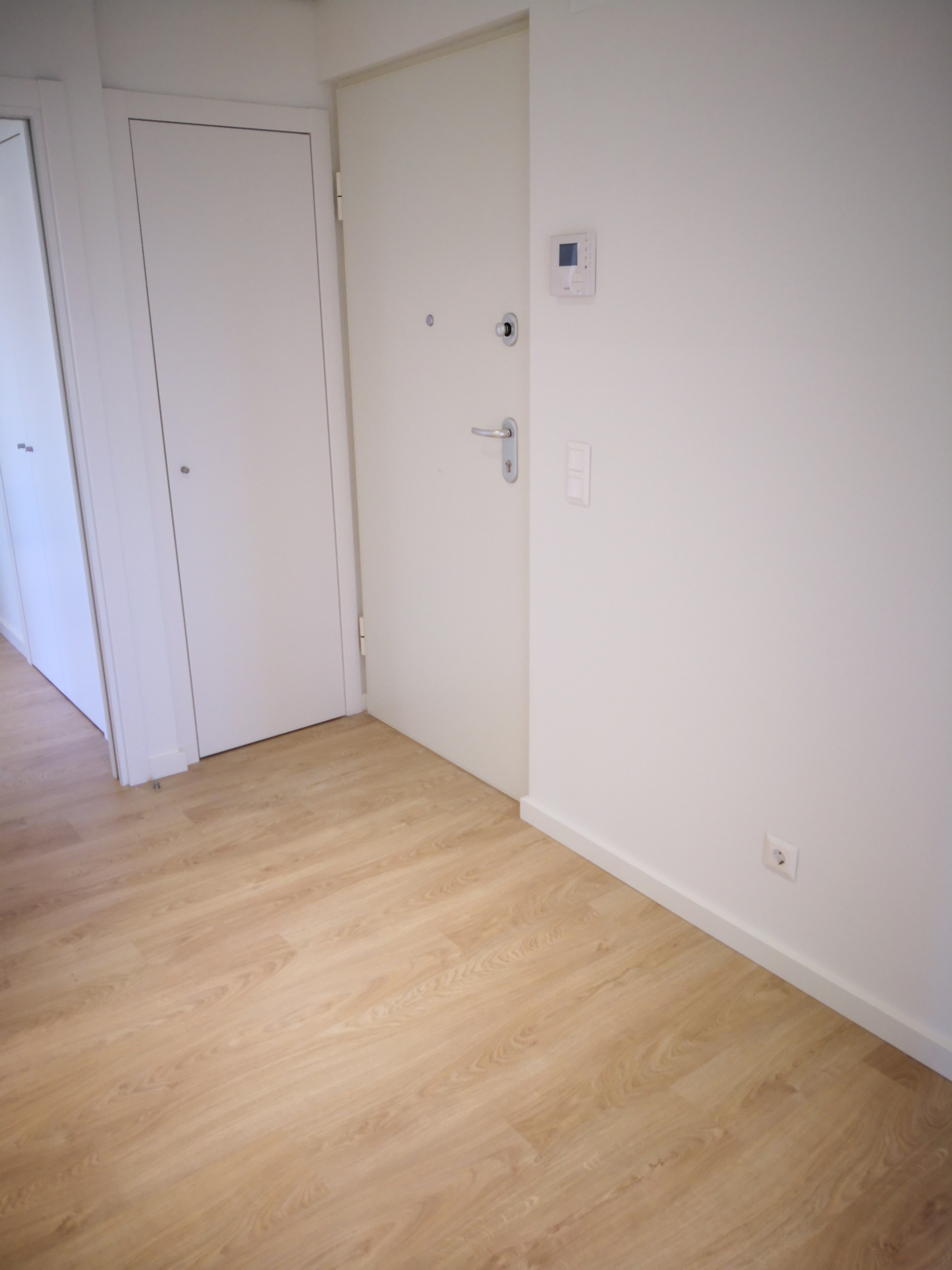 T2- VENDA - NOVO - 96,60 M2 - ESPAÇO DUPLO DE ESTACIONAMENTO E ARRECADAÇÃO