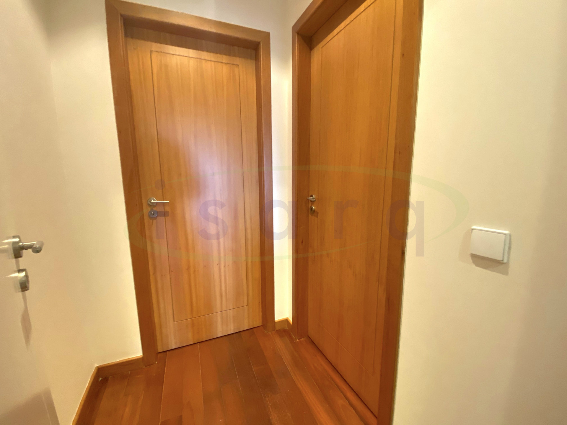 2 bedroom apartment in excellent condition in the center of Trofa;