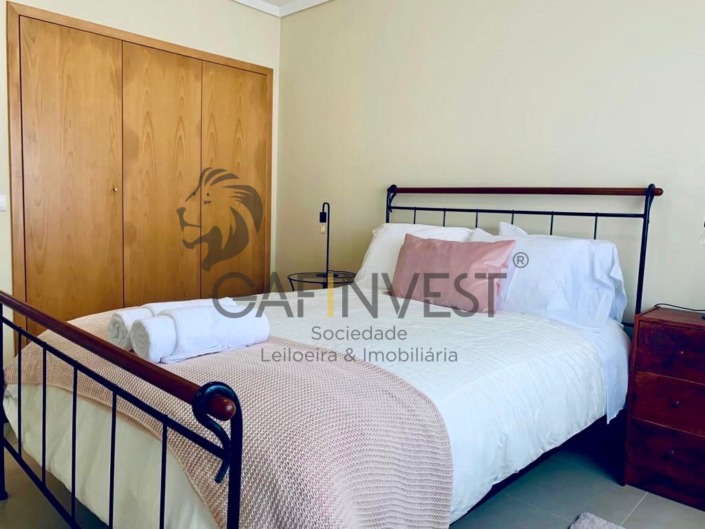 Apartamento T3 com Terraço na Praia da Barra