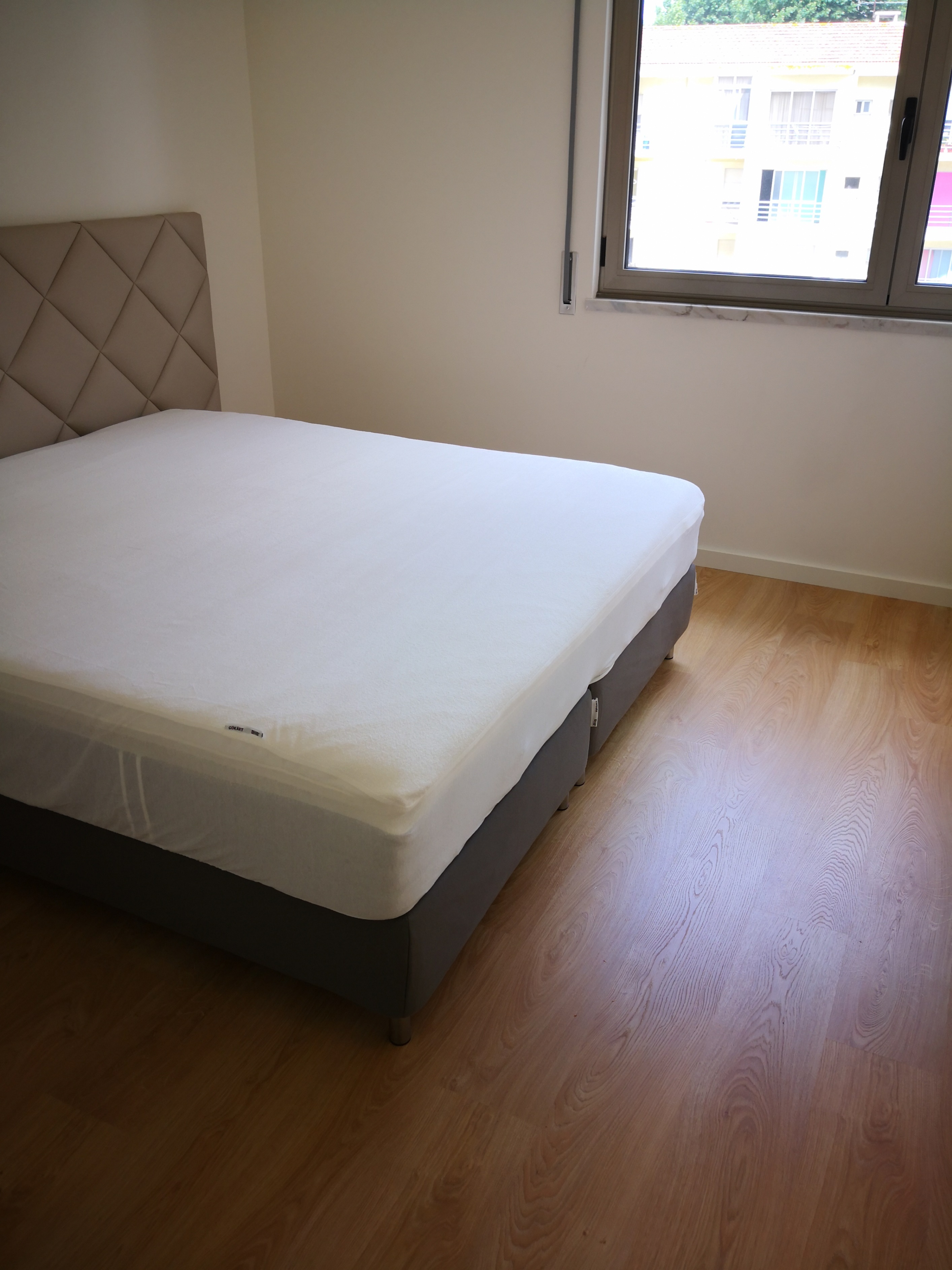 T2 - Arrendamento - Mobilado - 2 Lugares de Estacionamento e Arrecadação