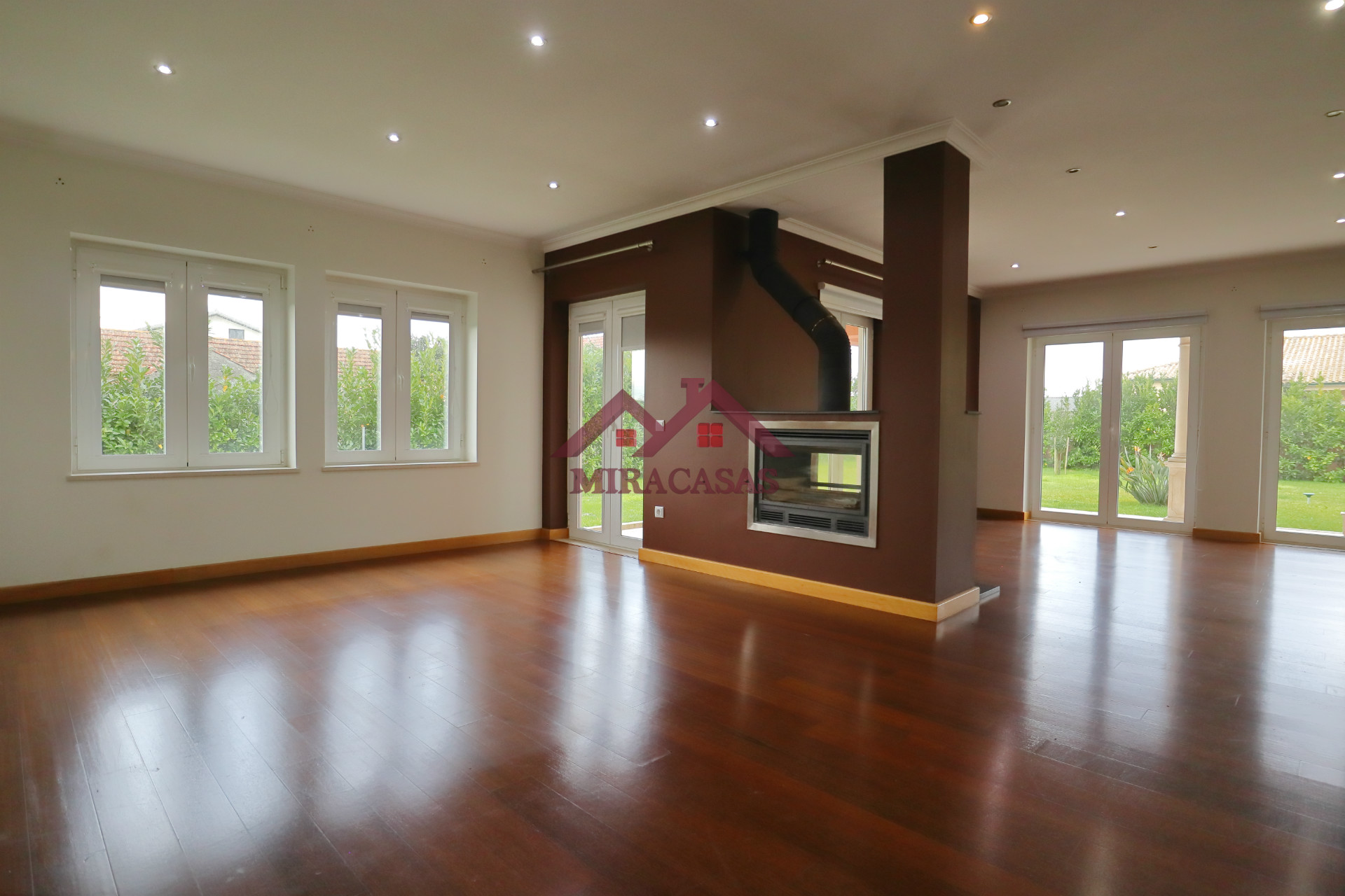 Casa Indipendente 5 Vani +1