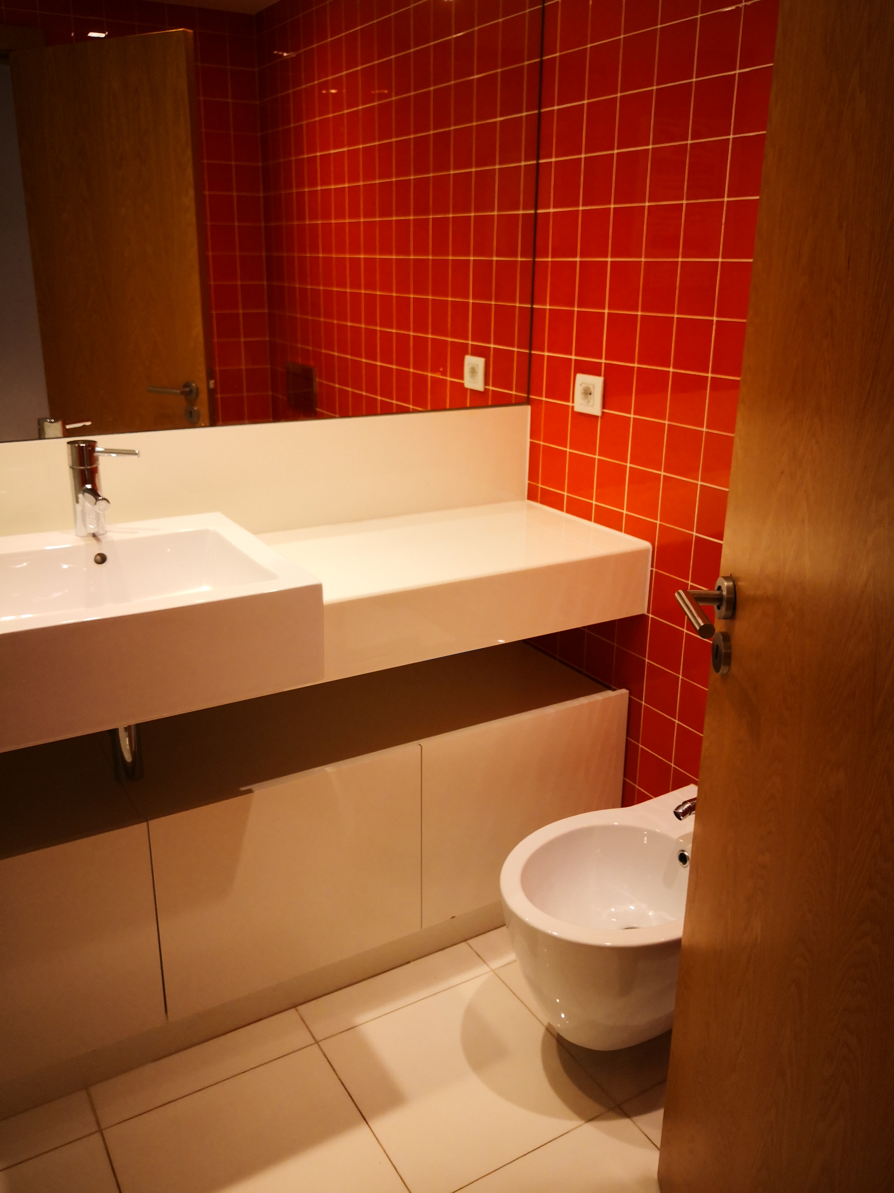 T3 - Venda - 176,20 m2 - 3 Lugares de Estacionamento e Arrecadação