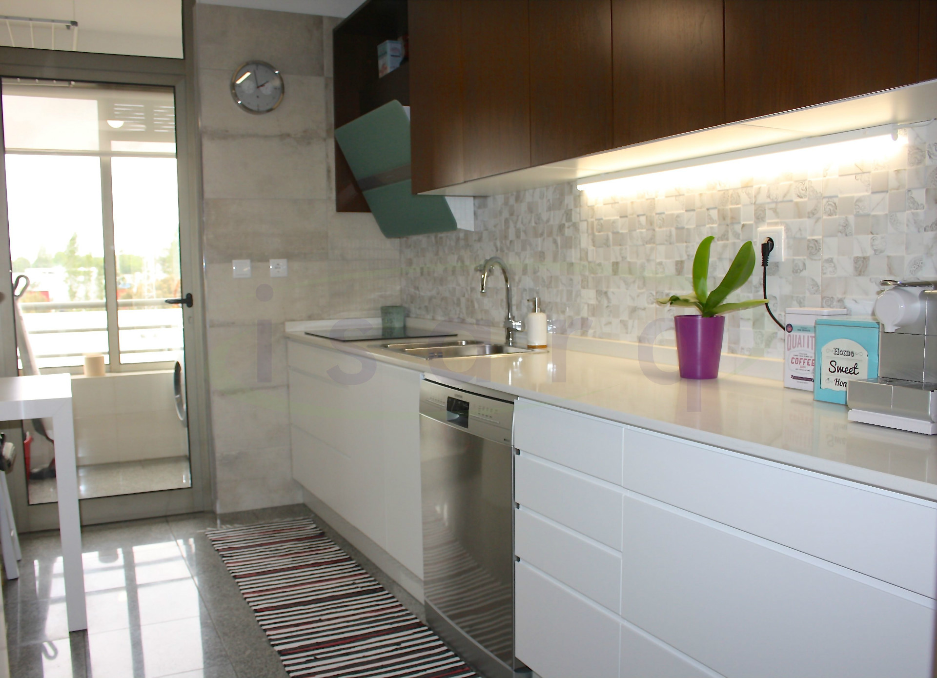 Equipped Kitchen