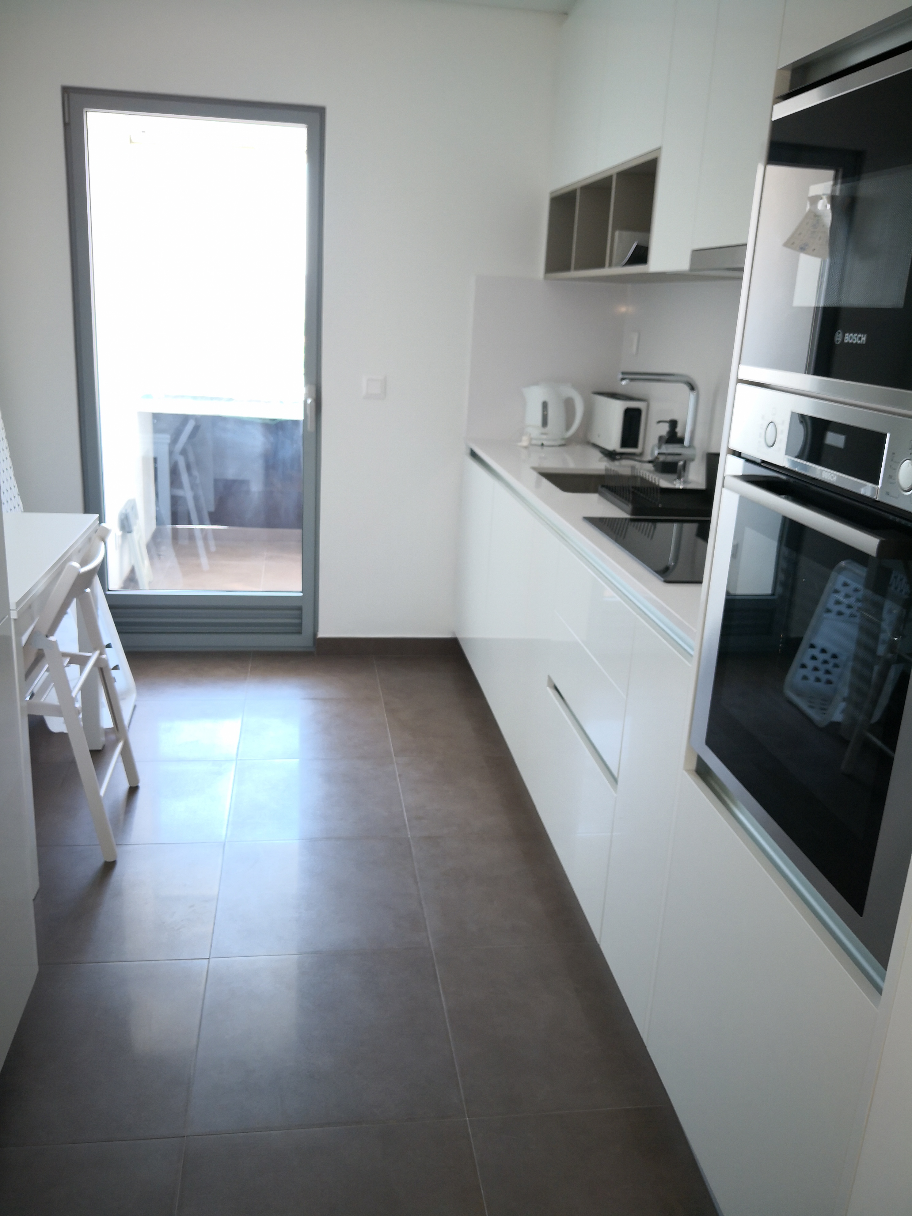 T2- ARRENDAMENTO - NOVO - TOTALMENTE EQUIPADO E MOBILADO