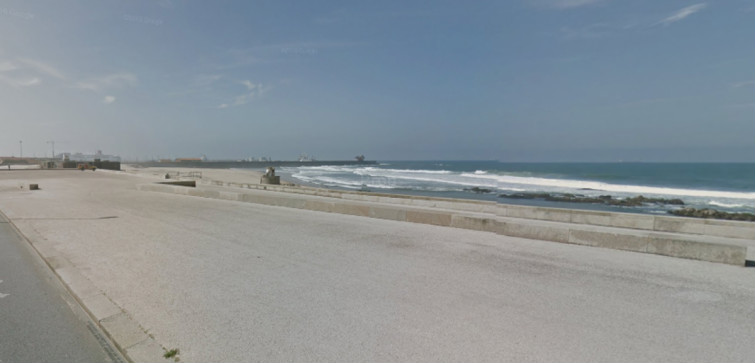 T1 kitchnette com varanda/terraço proximo do metro