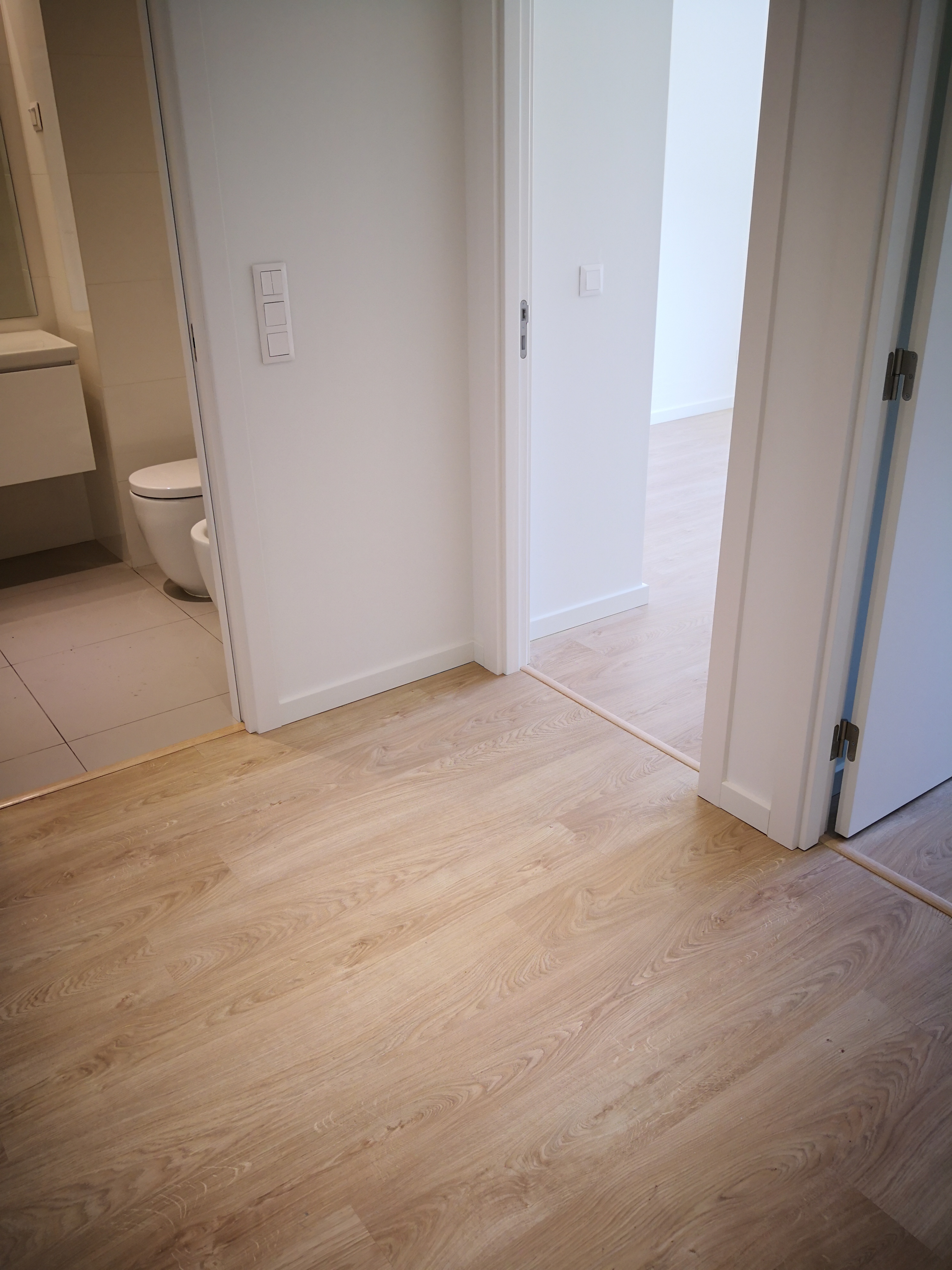 T2- VENDA - NOVO - 94,20 M2 - LUGAR DE ESTACIONAMENTO E ARRECADAÇÃO