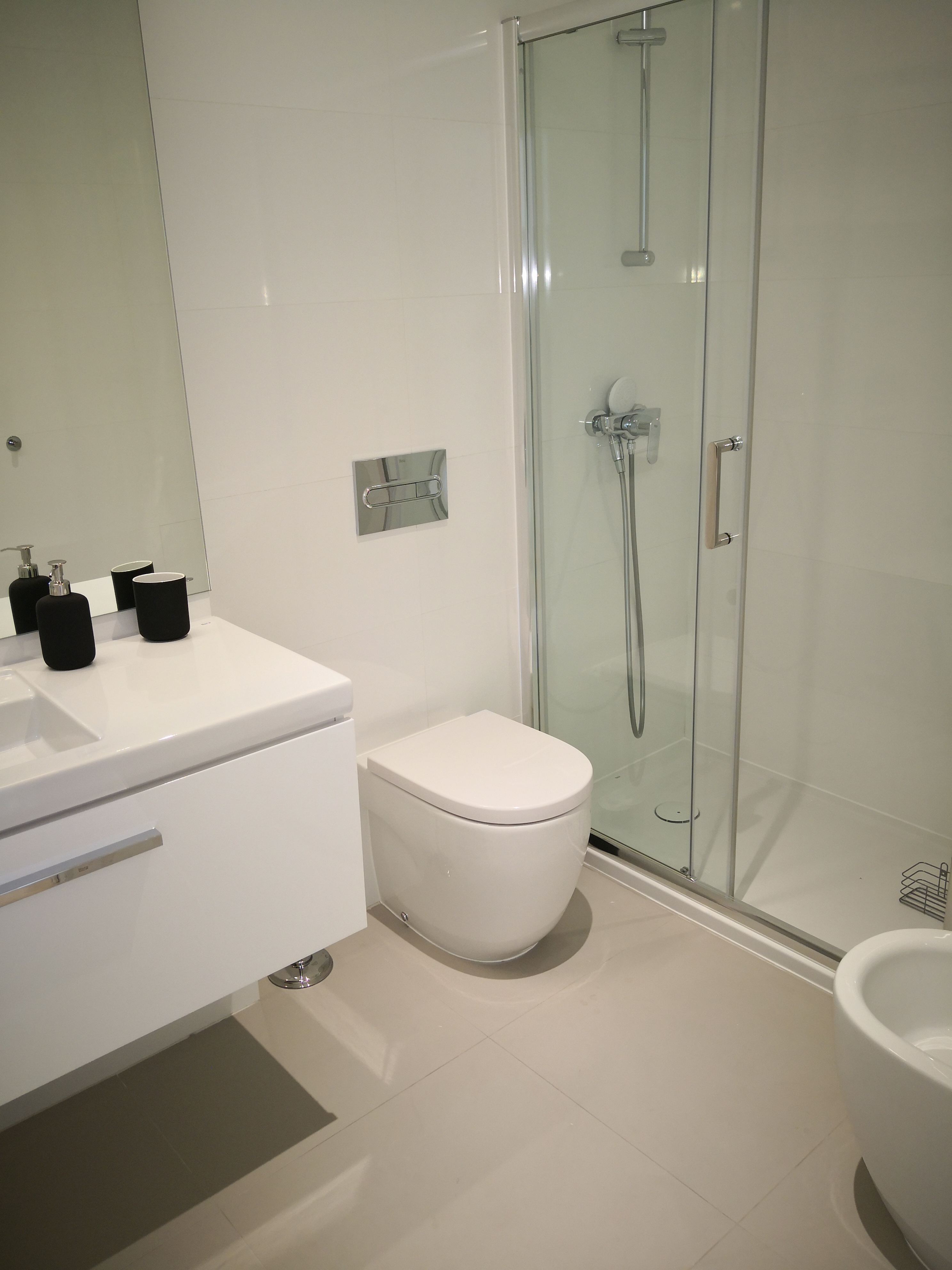 T2- ARRENDAMENTO - NOVO - TOTALMENTE EQUIPADO E MOBILADO