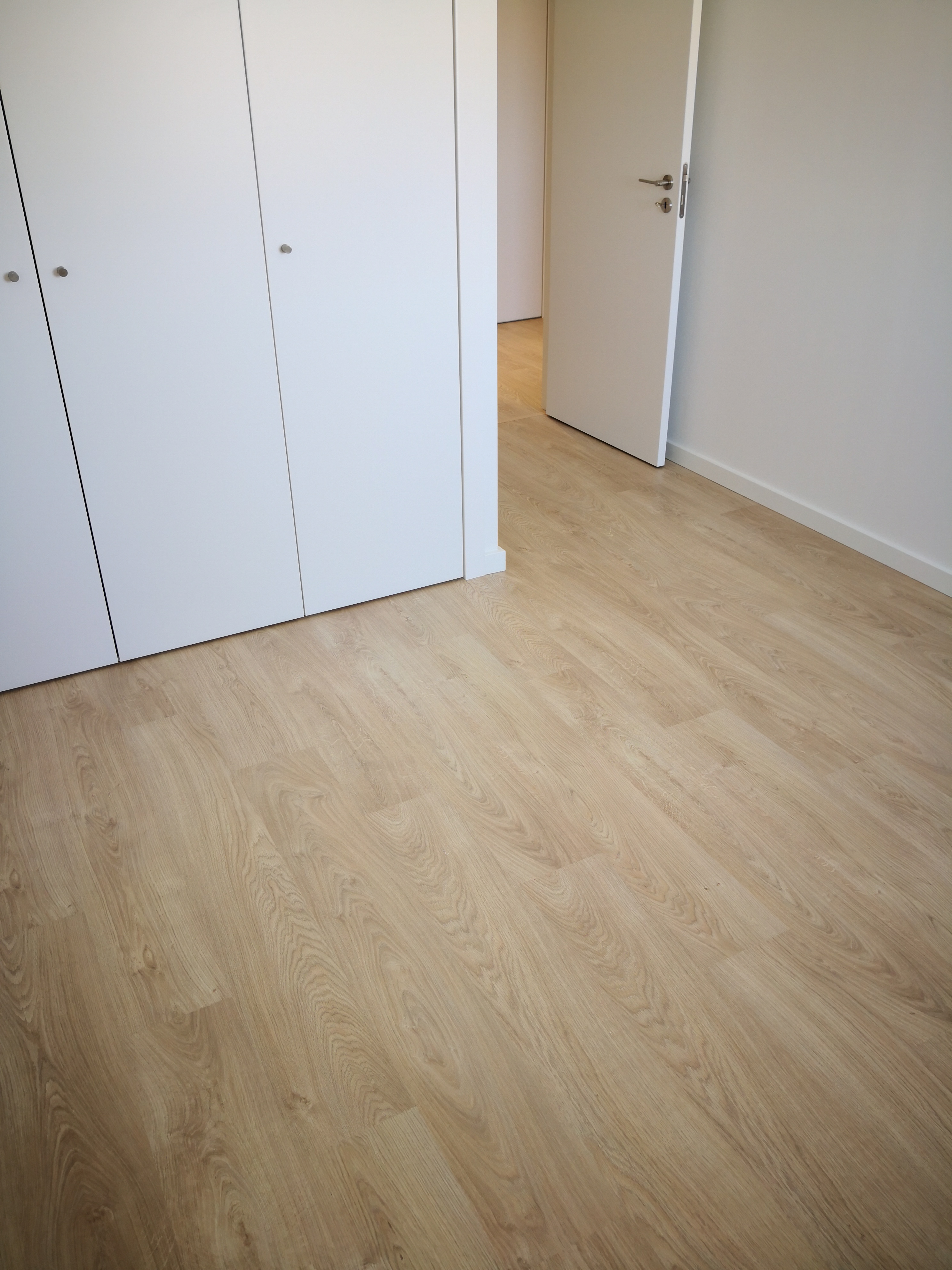 T2- VENDA - NOVO - 93,20 M2 - LUGAR DE ESTACIONAMENTO E ARRECADAÇÃO