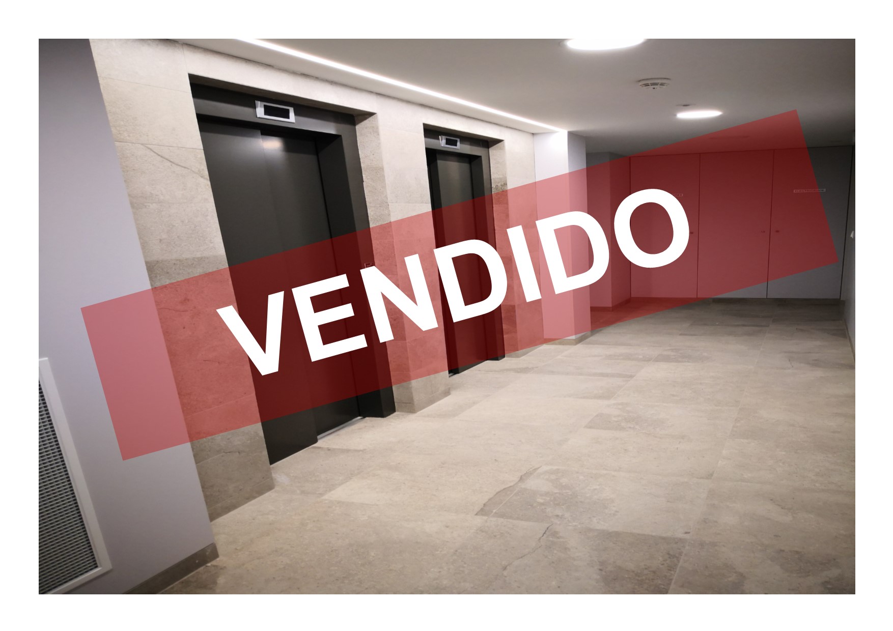 T2- VENDA - NOVO - 96,60 M2 - ESPAÇO DUPLO DE ESTACIONAMENTO E ARRECADAÇÃO