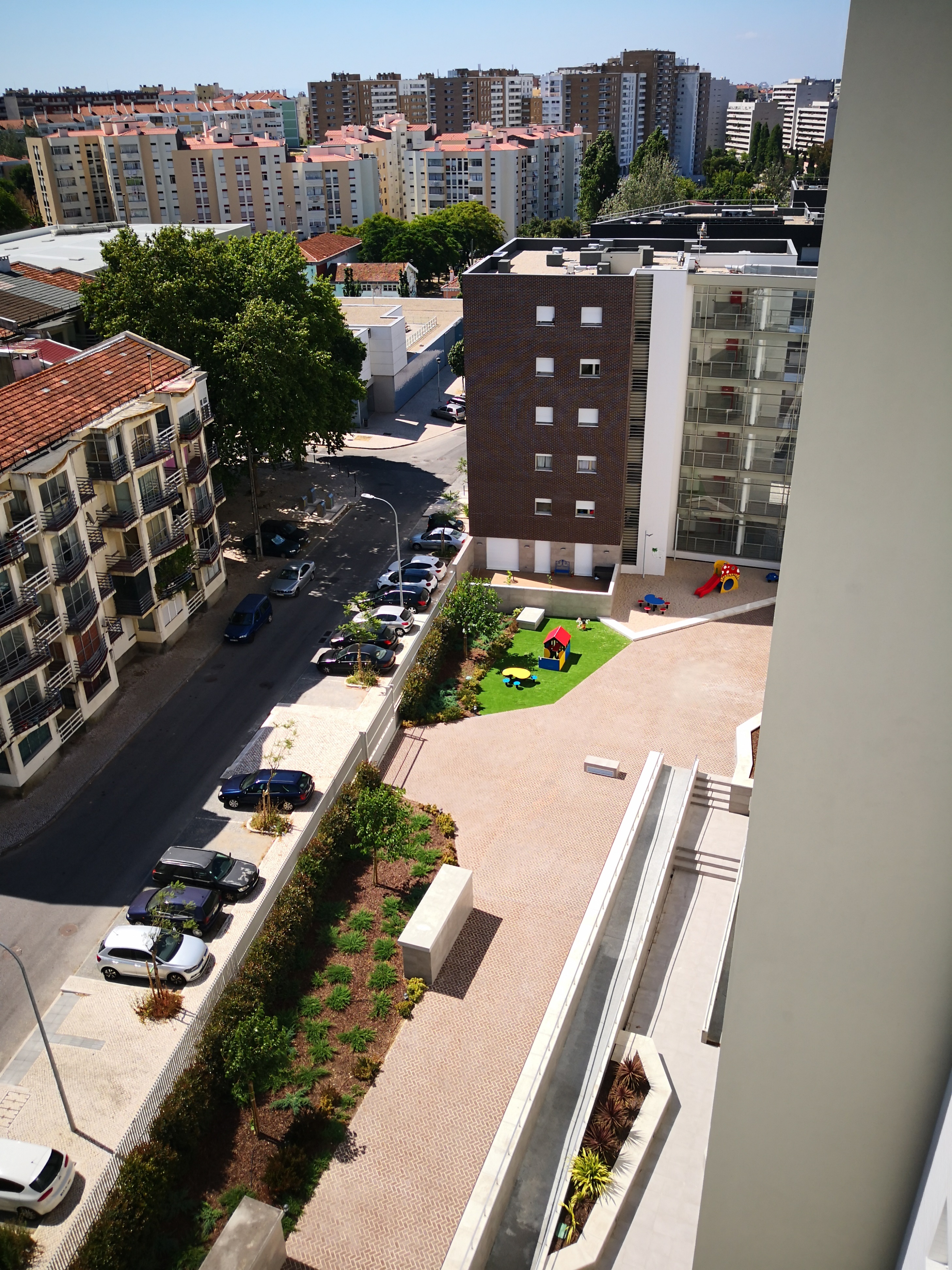 T1 - ARRENDAMENTO - COZINHA EQUIPADA - LUGAR DE ESTACIONAMENTO