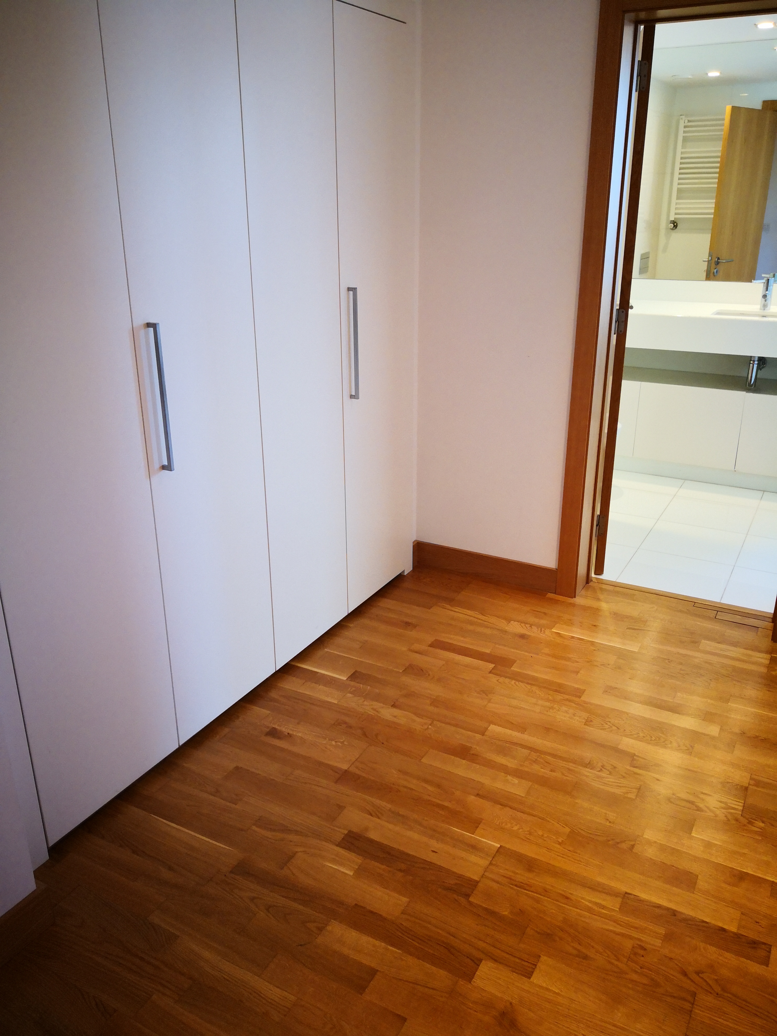 T3 - Venda - 176,20 m2 - 3 Lugares de Estacionamento e Arrecadação