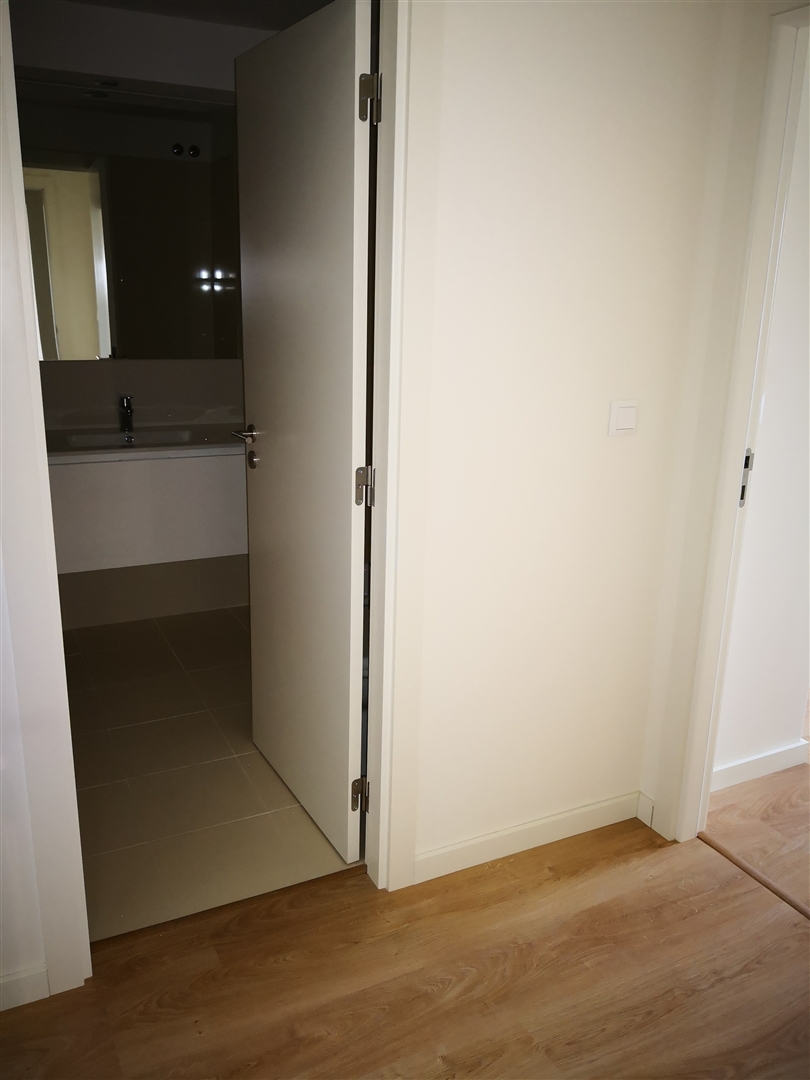 T1 - ARRENDAMENTO  - 1 ESPAÇO DUPLO DE ESTACIONAMENTO E ARRECADAÇÃO