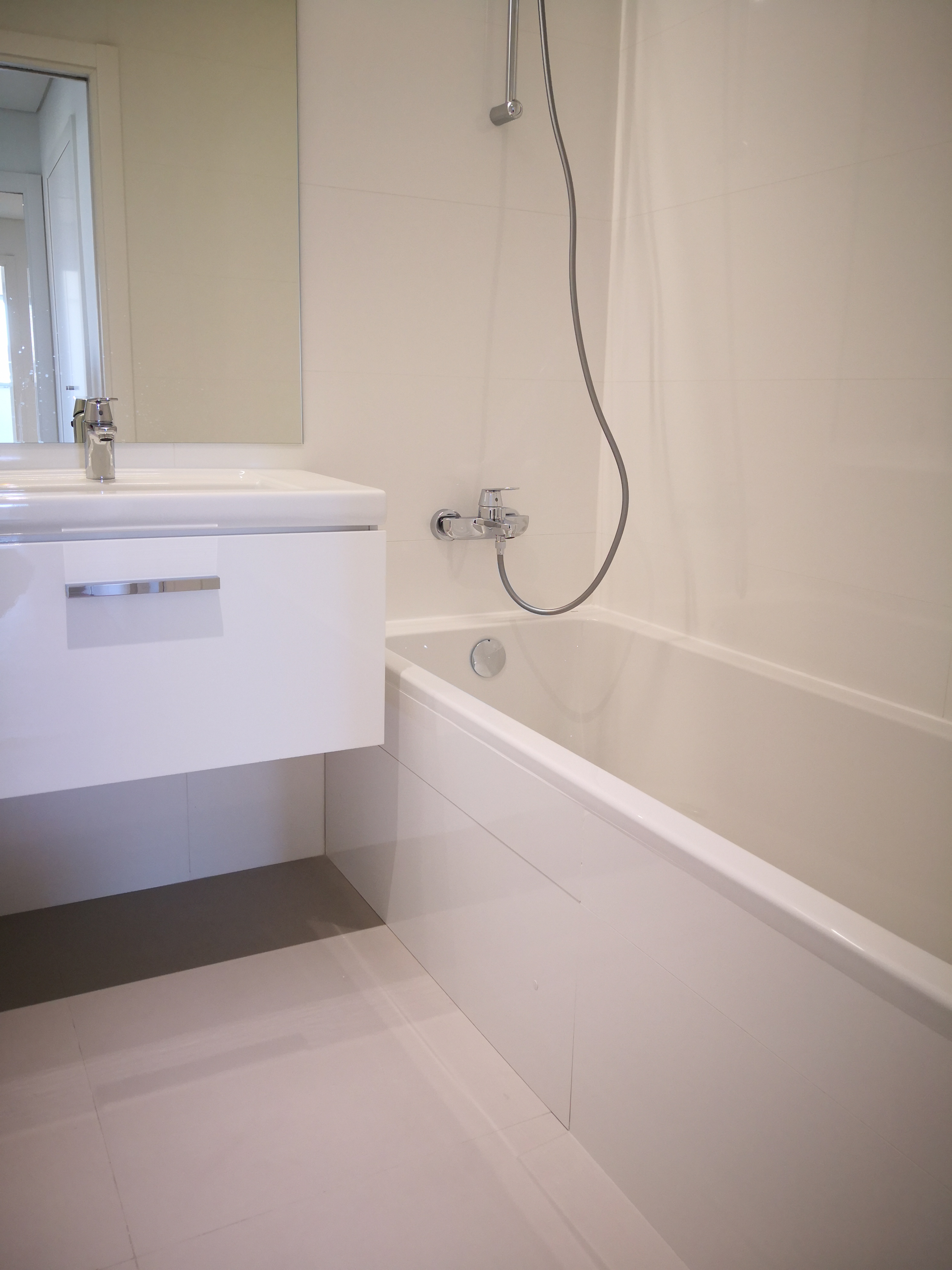 T2- VENDA - NOVO - 96,60 M2 - LUGAR DE ESTACIONAMENTO E ARRECADAÇÃO