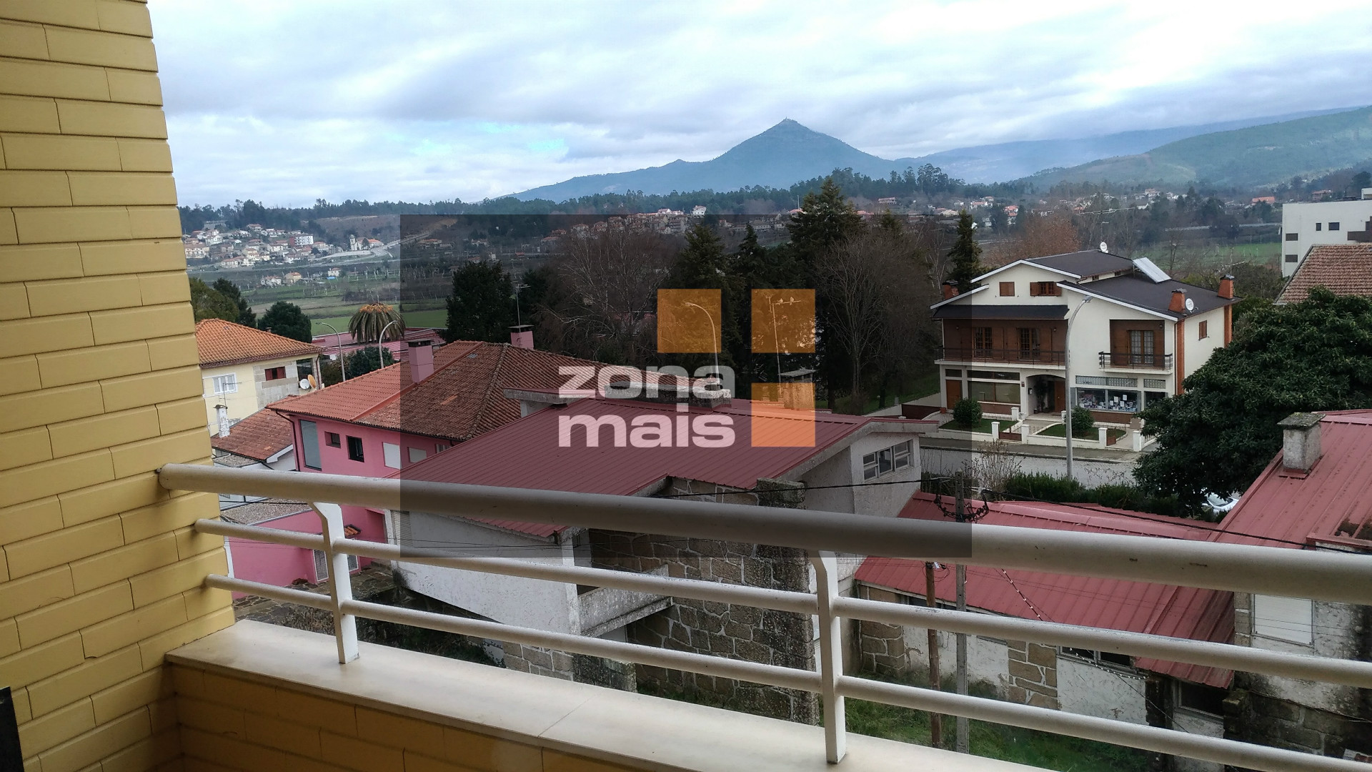 Apartement 3 kamerwoning + 1