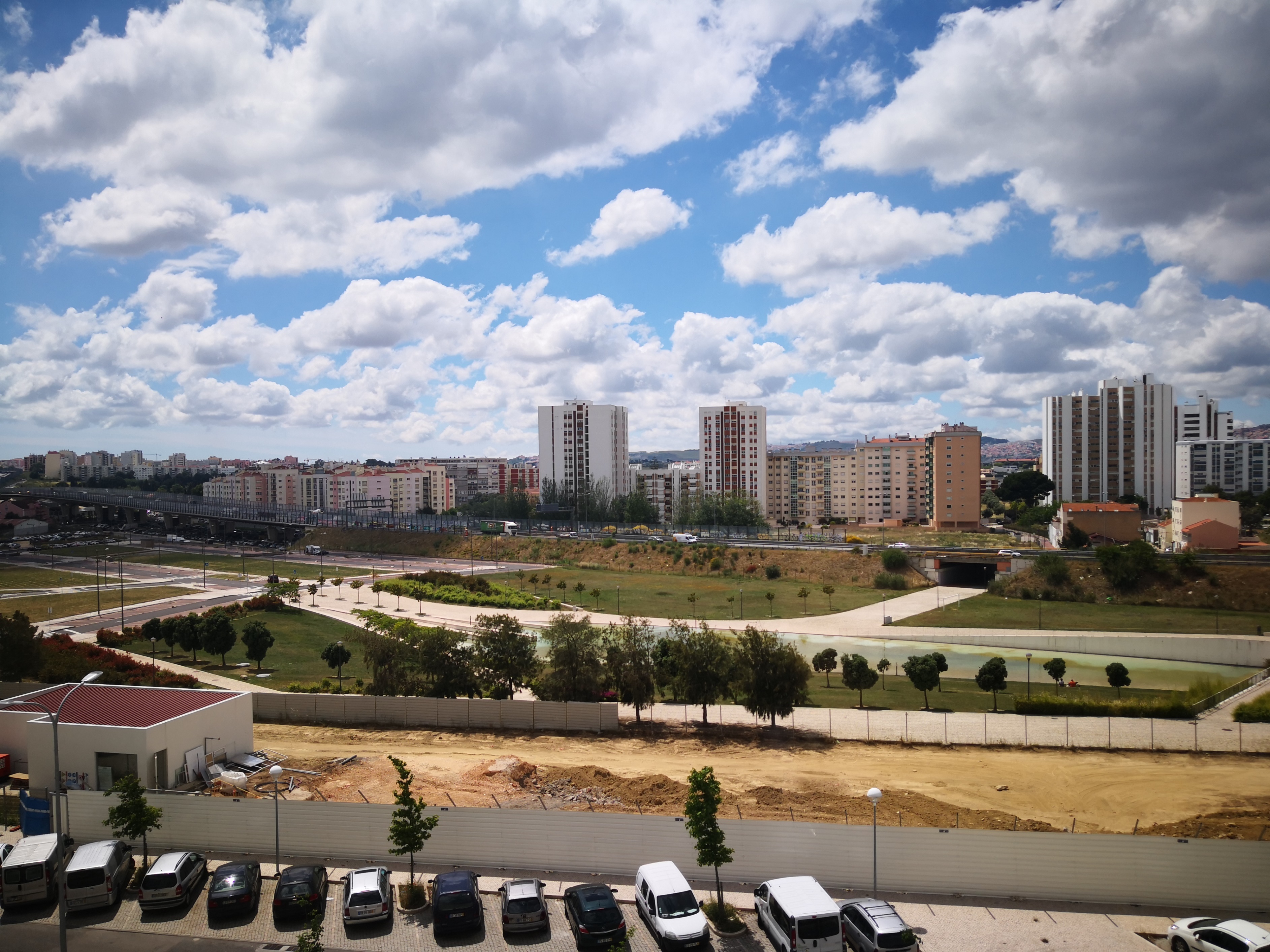 T2 - Arrendamento - Mobilado - 2 Lugares de Estacionamento e Arrecadação