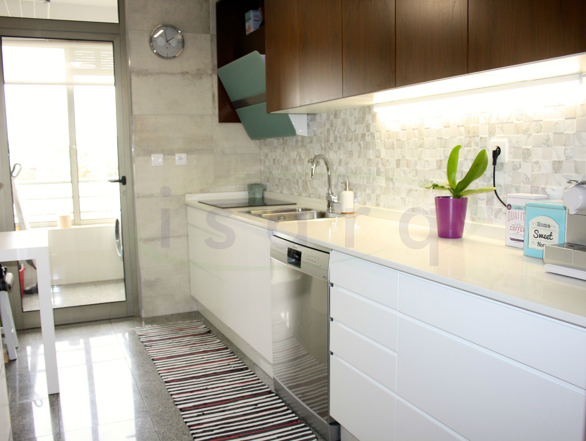 Equipped Kitchen