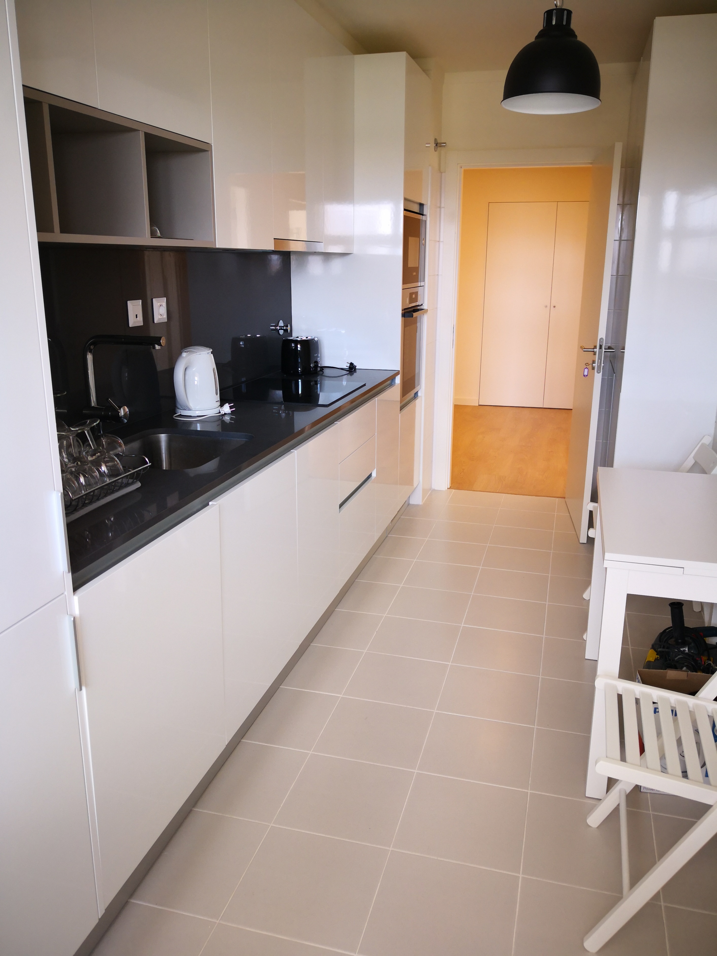 T2 - Arrendamento - Mobilado - 2 Lugares de Estacionamento e Arrecadação