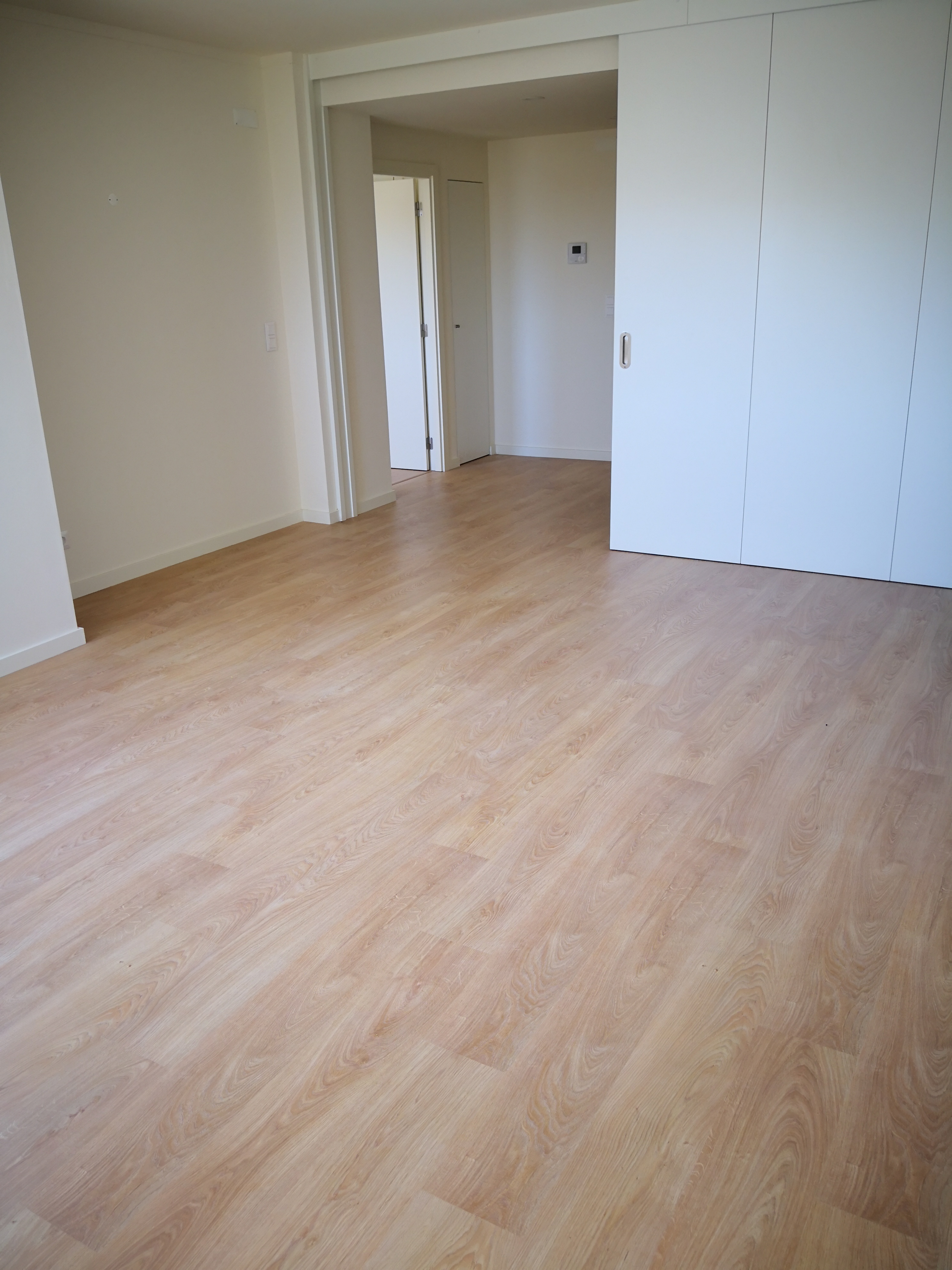 T1 - ARRENDAMENTO - COZINHA EQUIPADA - LUGAR DE ESTACIONAMENTO