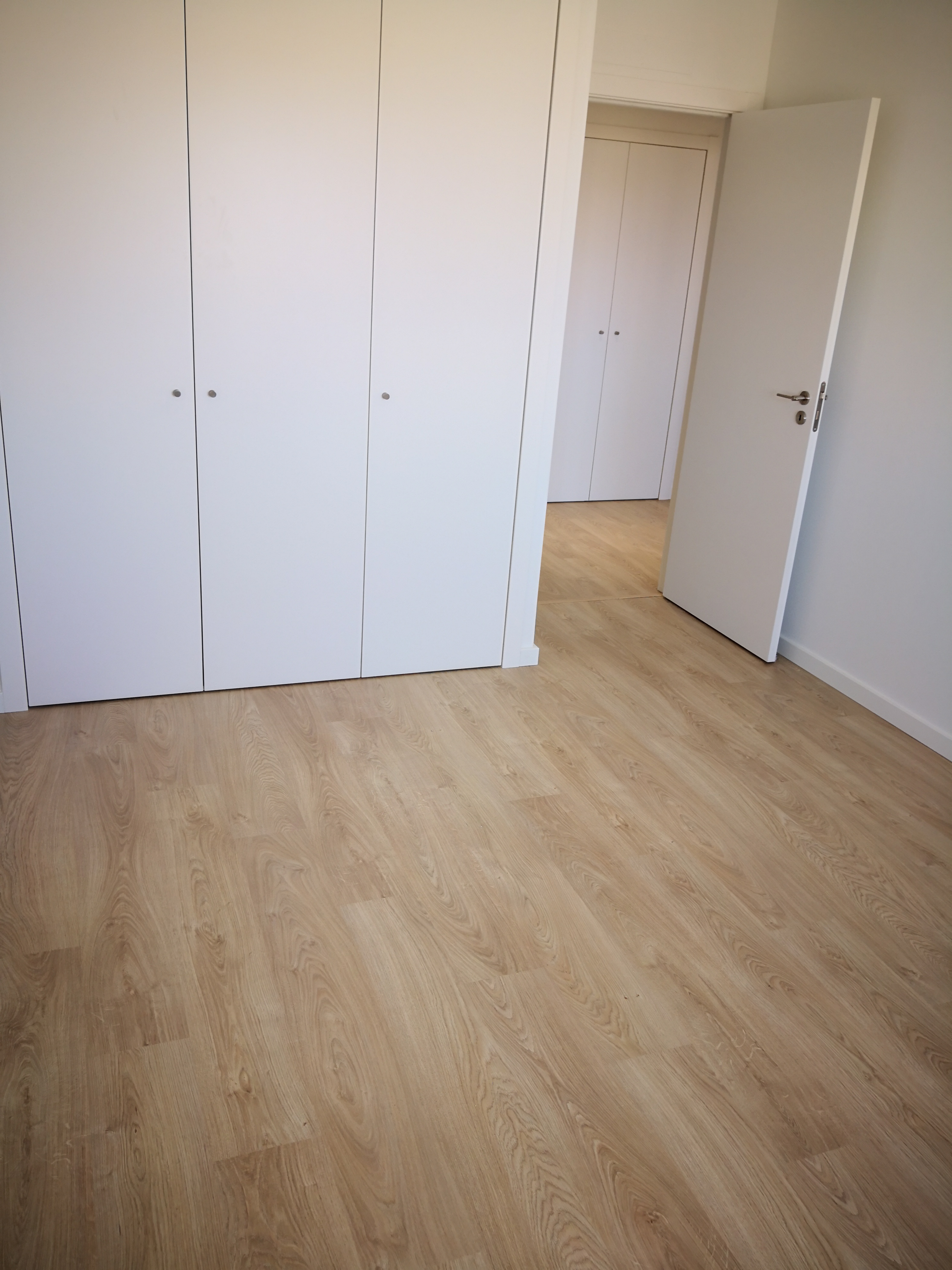 T2- VENDA - NOVO - 96,60 M2 - LUGAR DE ESTACIONAMENTO E ARRECADAÇÃO