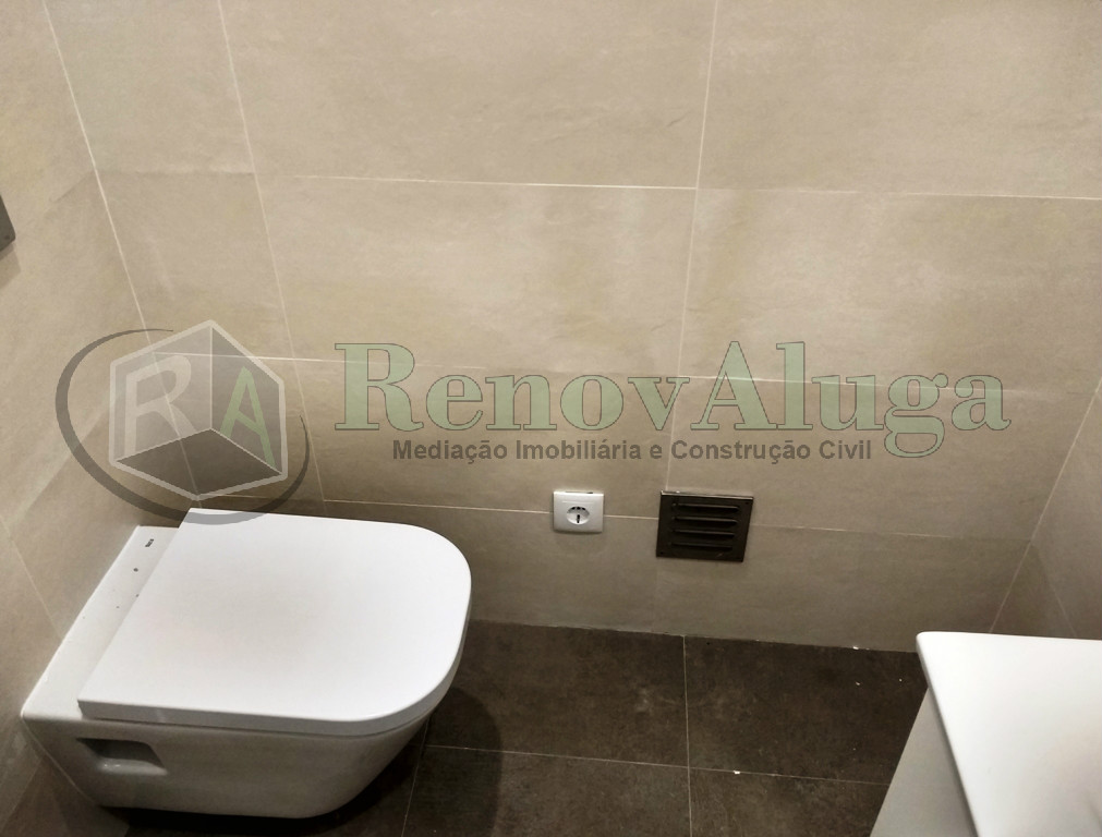 Moradia em Banda T2+2