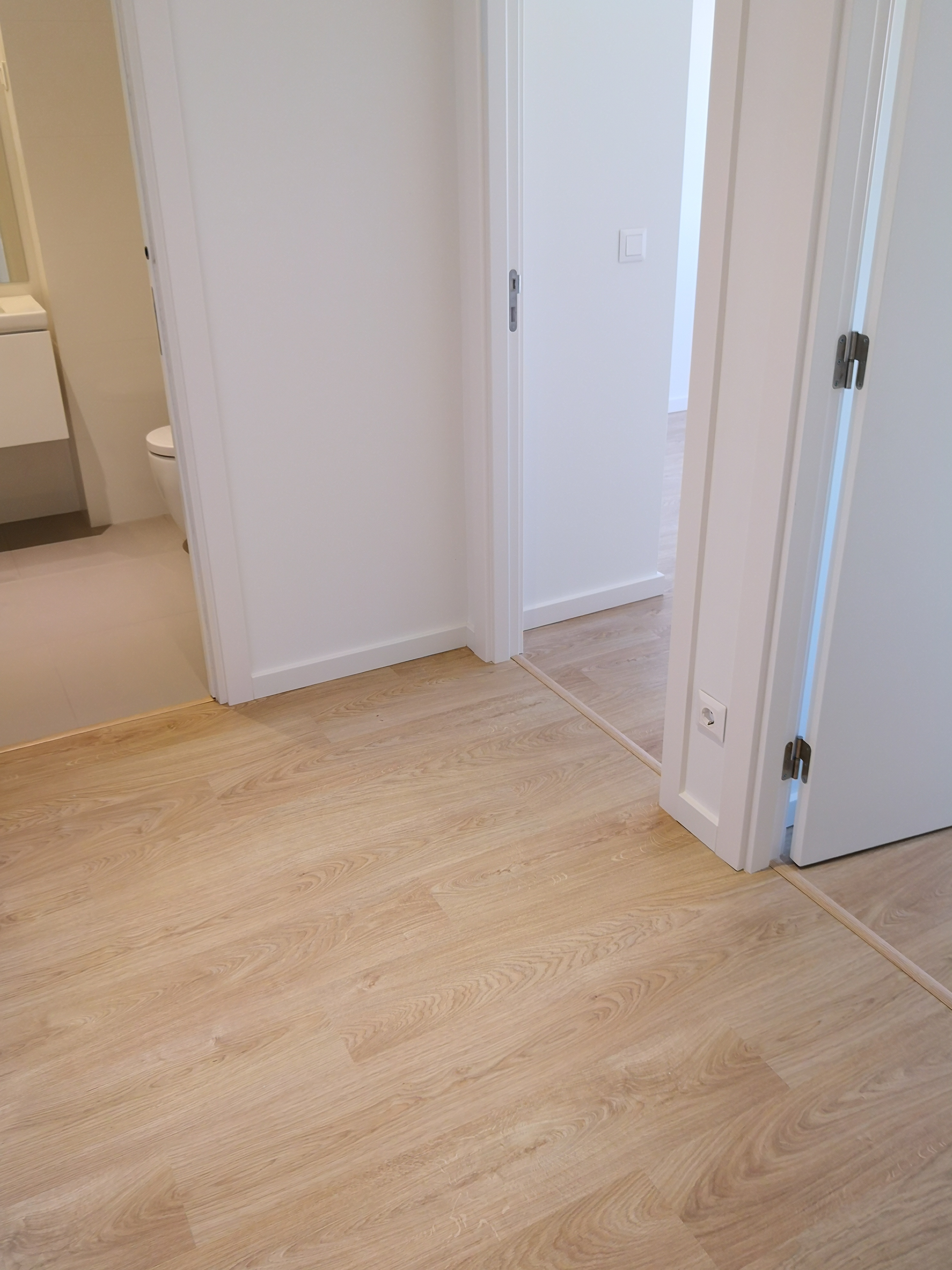 T2- VENDA - NOVO - 93,20 M2 - LUGAR DE ESTACIONAMENTO E ARRECADAÇÃO