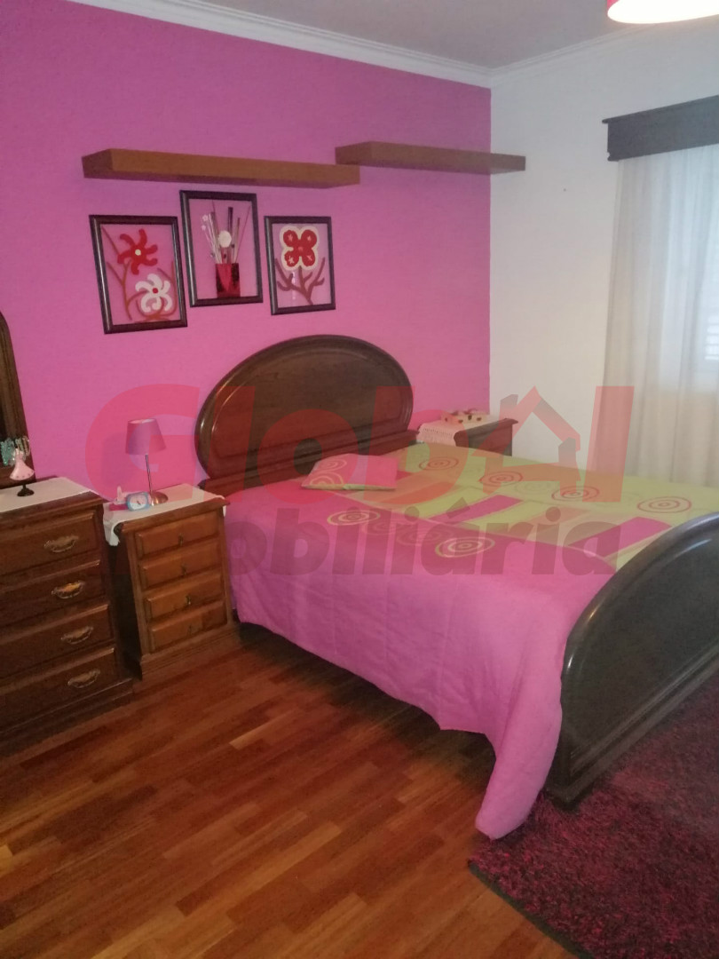 Moradia Geminada T4