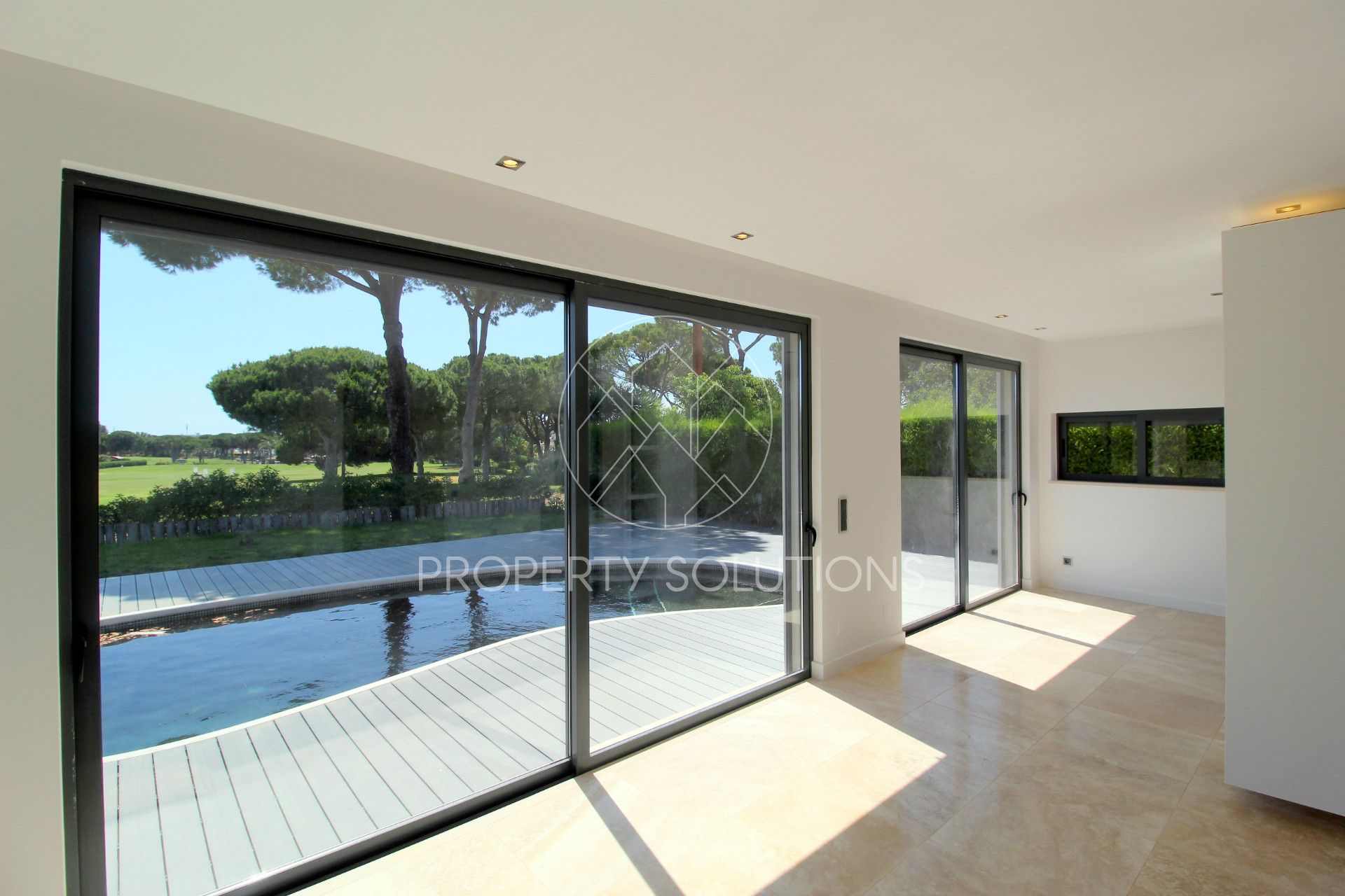 独立式的房子 4个房间