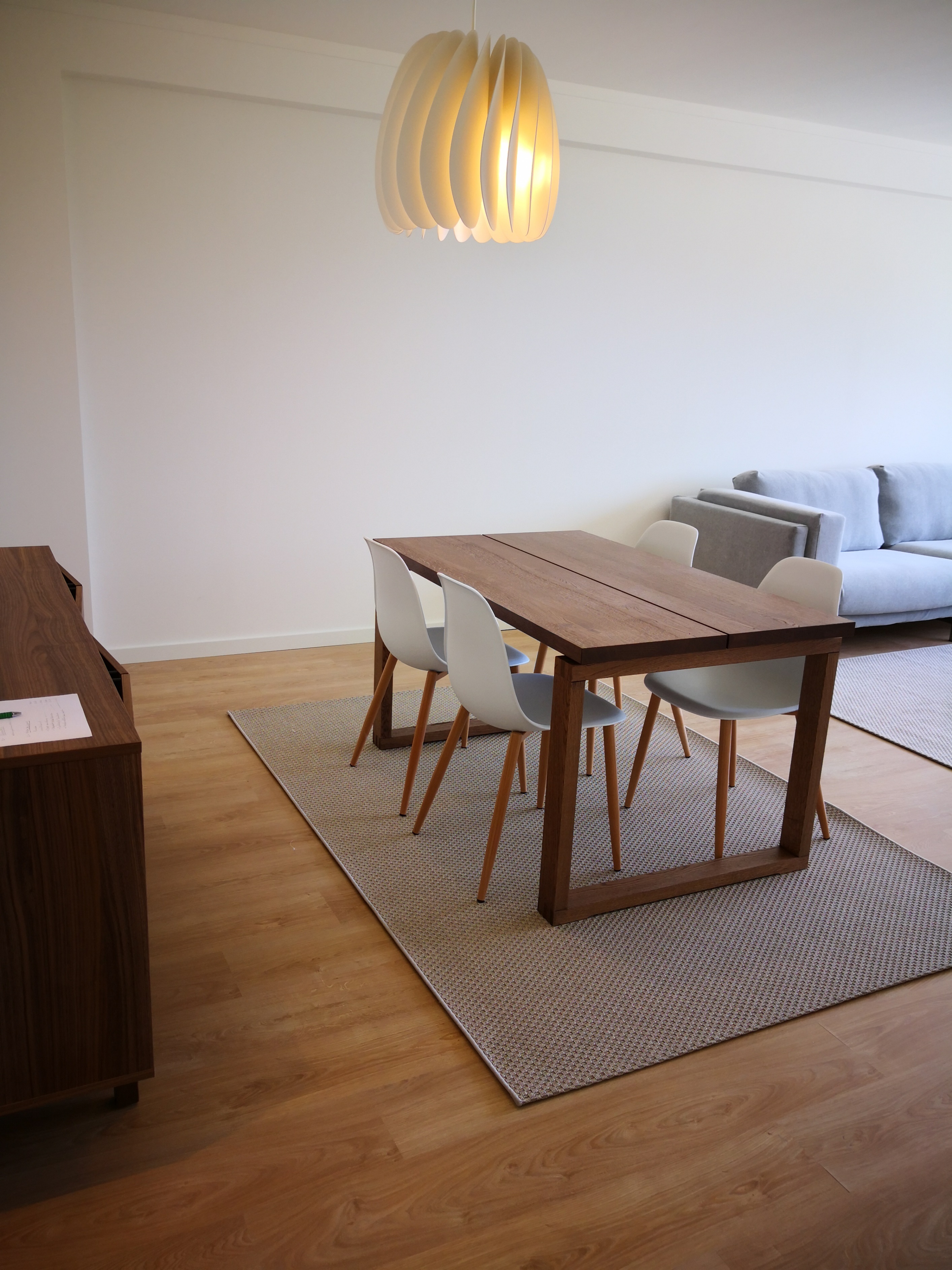 T2 - Arrendamento - Mobilado - 2 Lugares de Estacionamento e Arrecadação