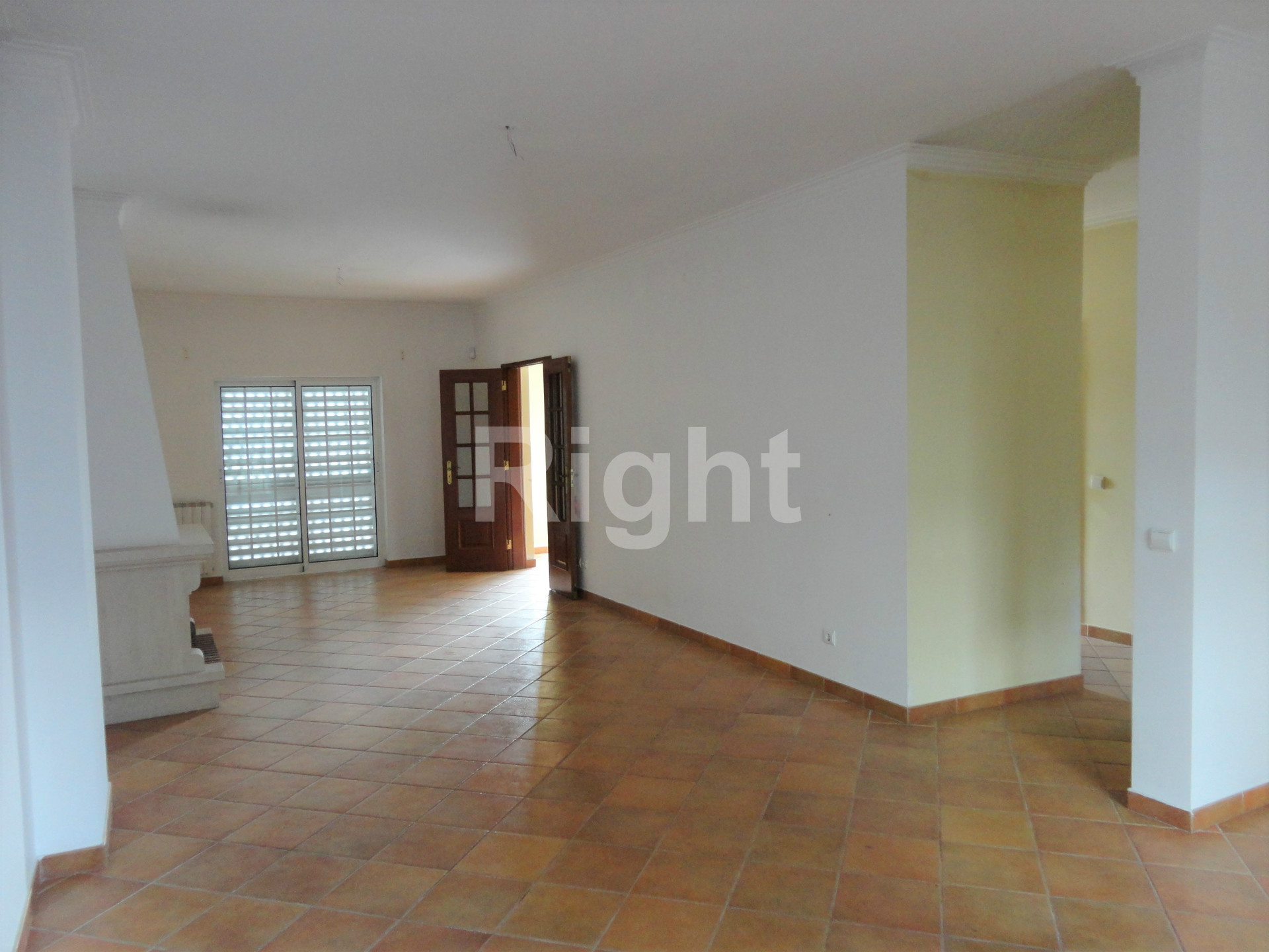 Maison dans village 4 Chambre(s)