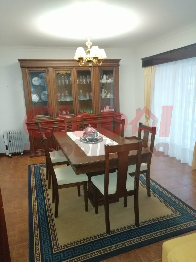 Moradia Geminada T4