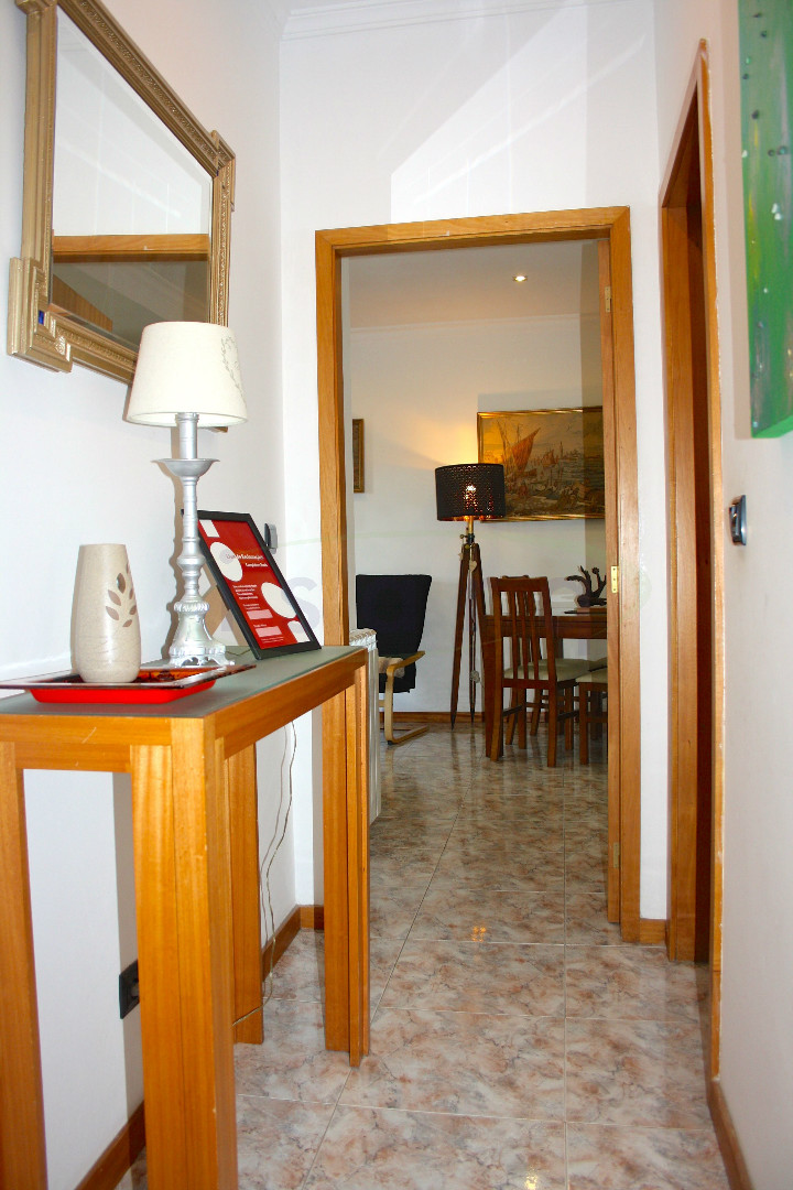 Apartamento T1 com Terraço - Excelente Investimento!