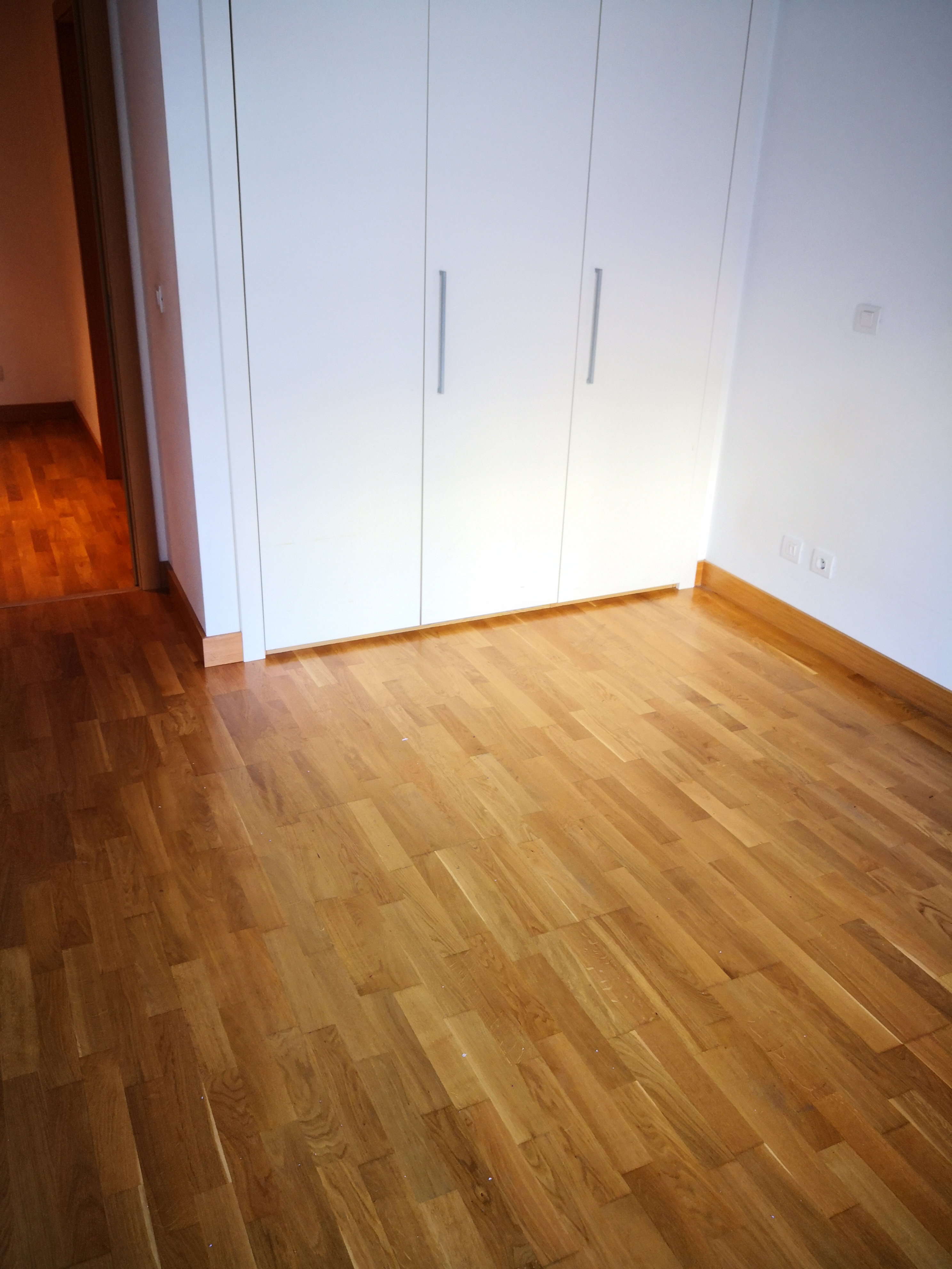 T3 - Venda - 176,20 m2 - 3 Lugares de Estacionamento e Arrecadação