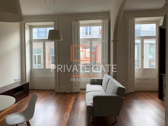 T1 na foz a poucos metros do mar